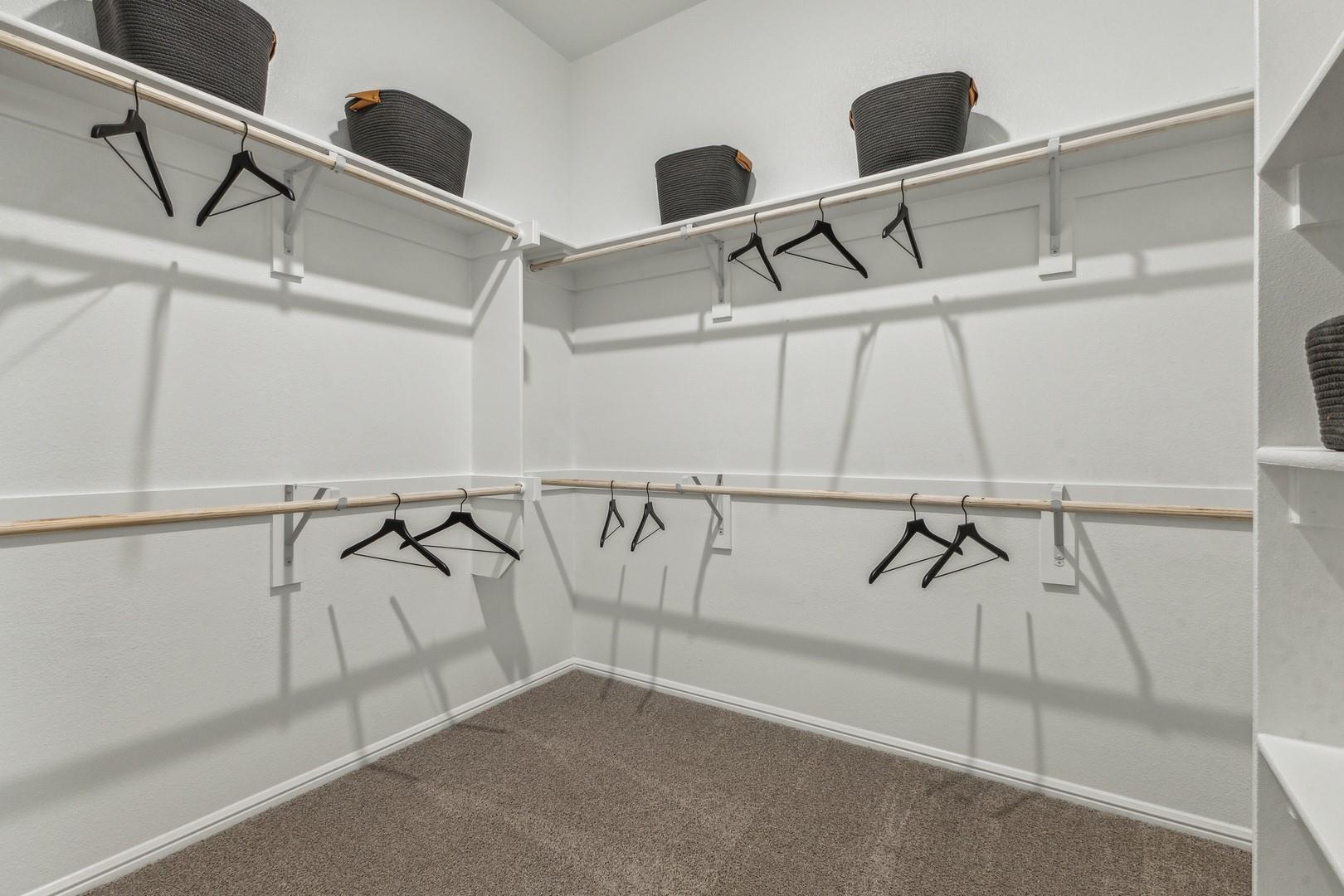 122 Mandeville Dr, Hutto, TX 78634