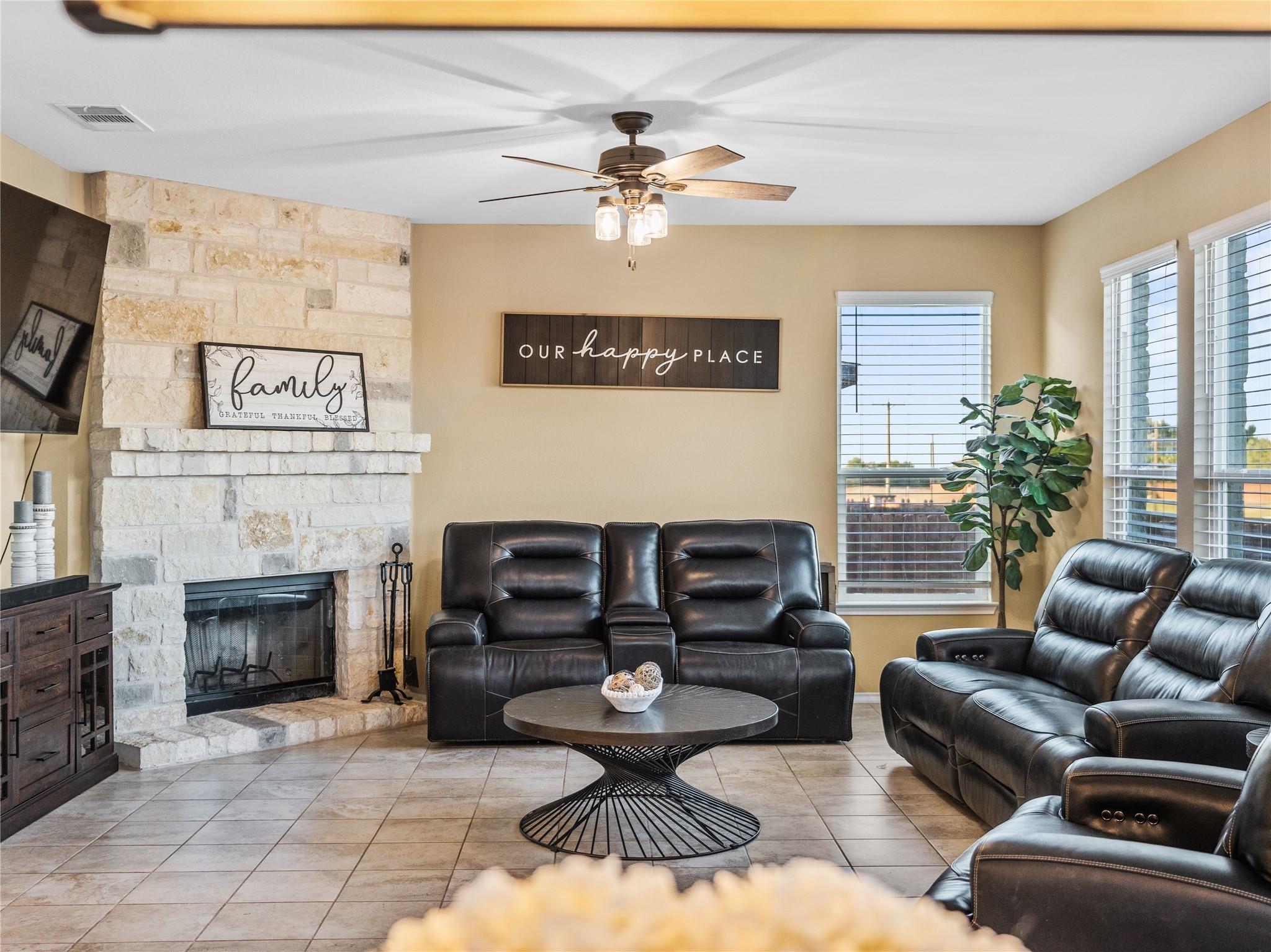 104 Rocroi Dr, Georgetown, TX 78626