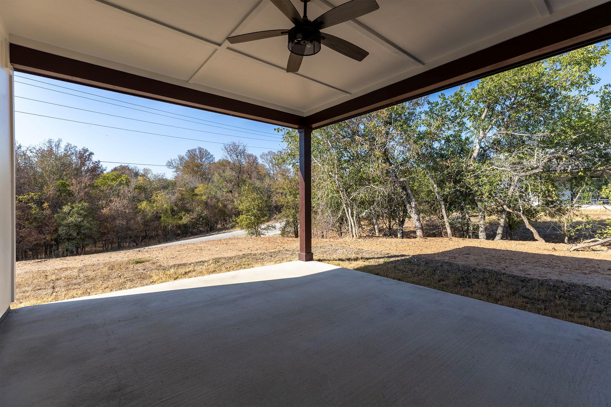 320 Kahana Ln, Bastrop, TX 78602