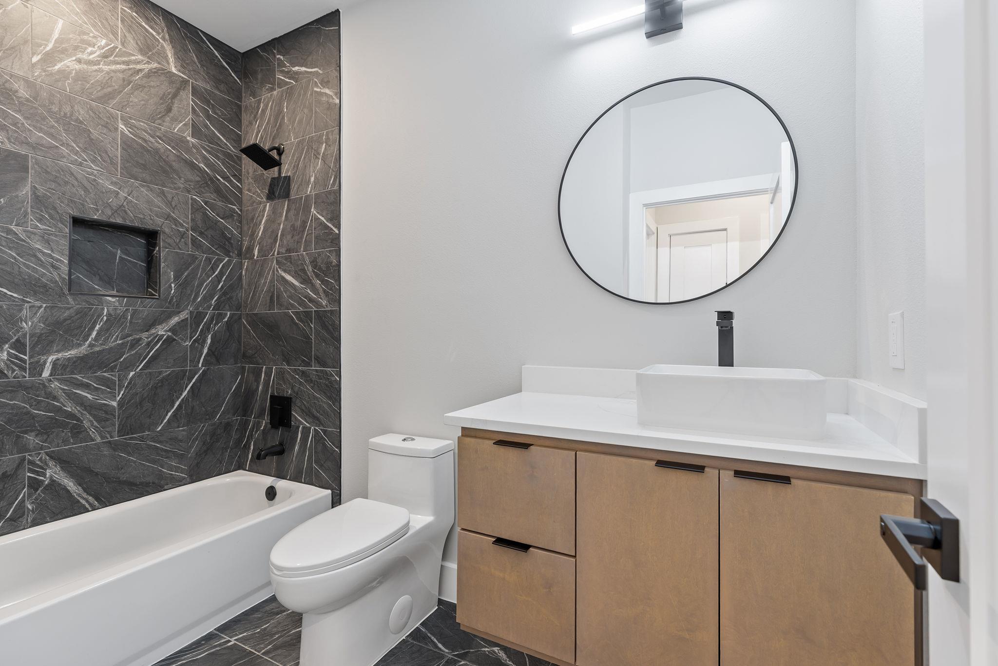 320 Kahana Ln, Bastrop, TX 78602