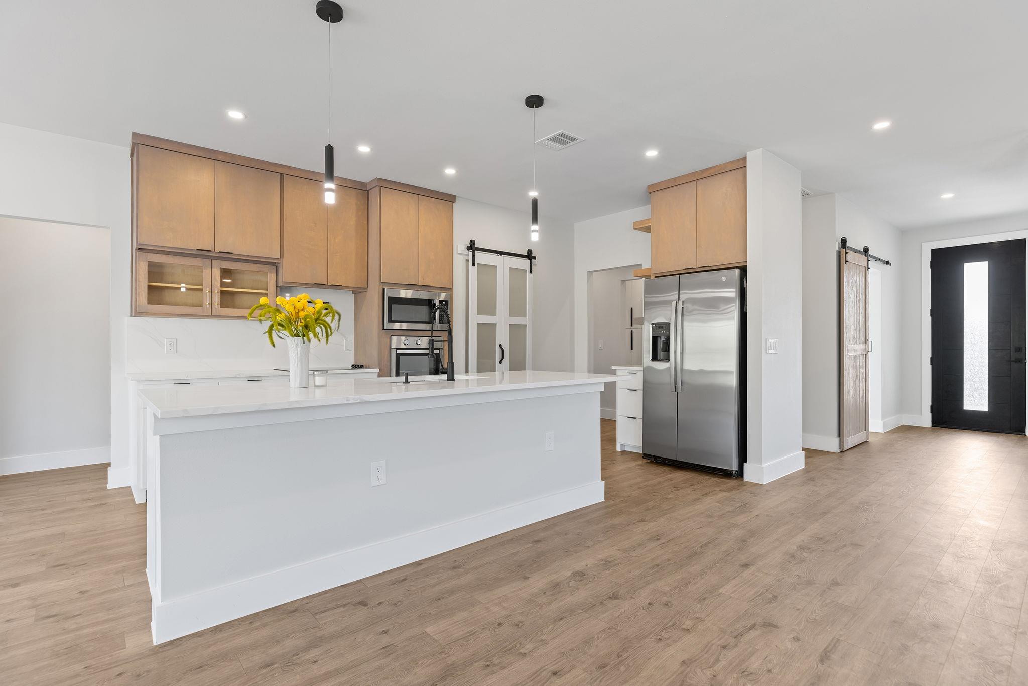 320 Kahana Ln, Bastrop, TX 78602