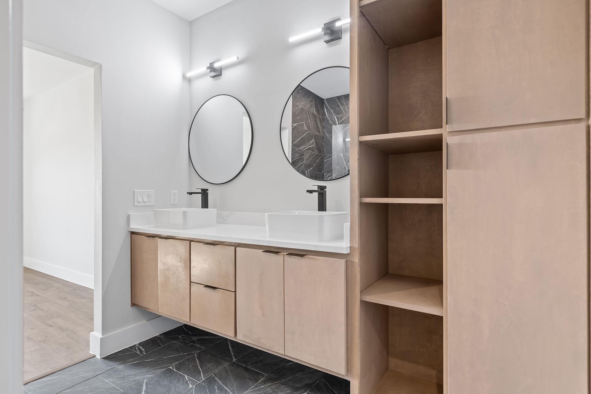 320 Kahana Ln, Bastrop, TX 78602