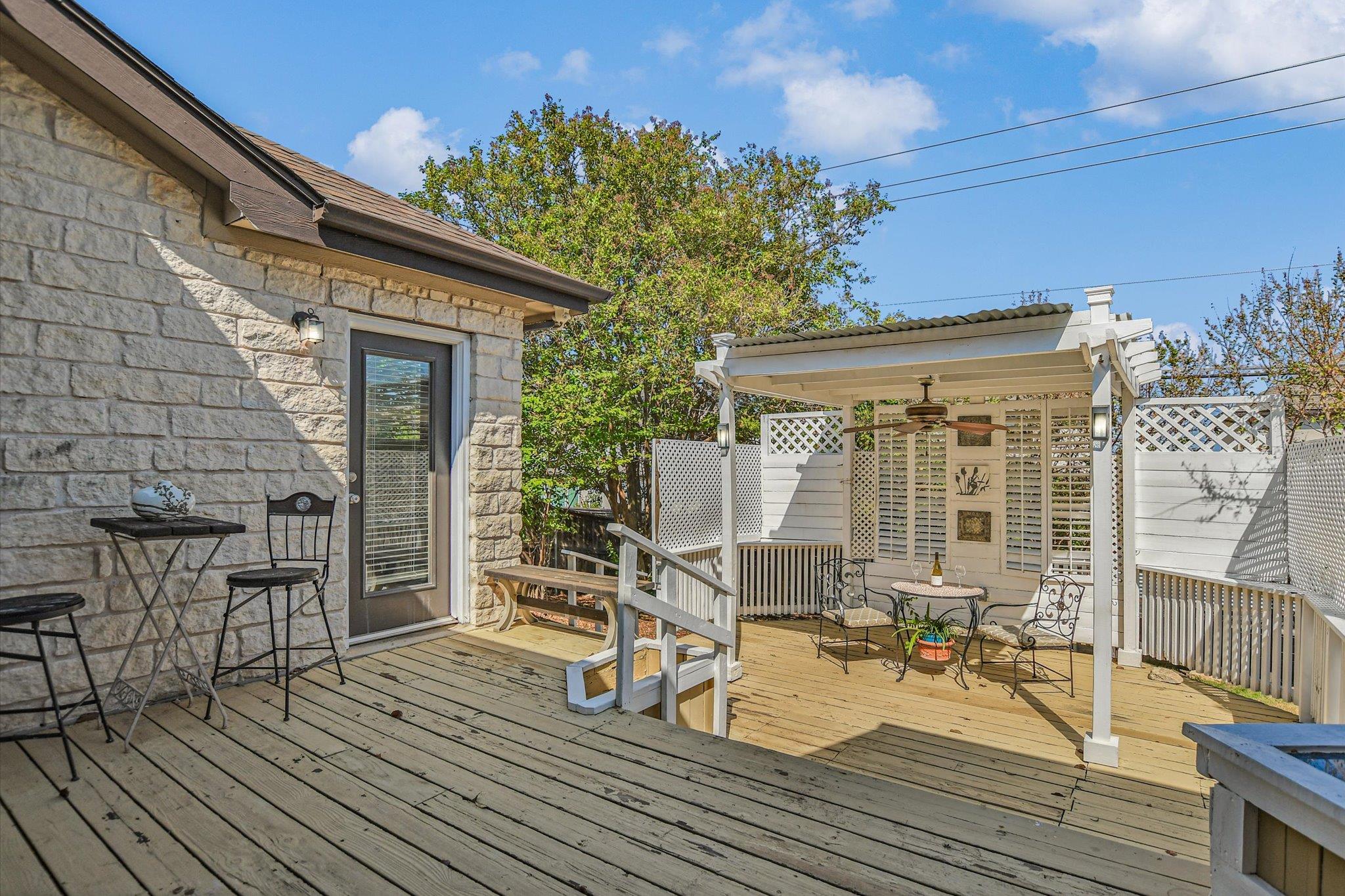 11524 Emerald Falls Dr, Austin, TX 78738