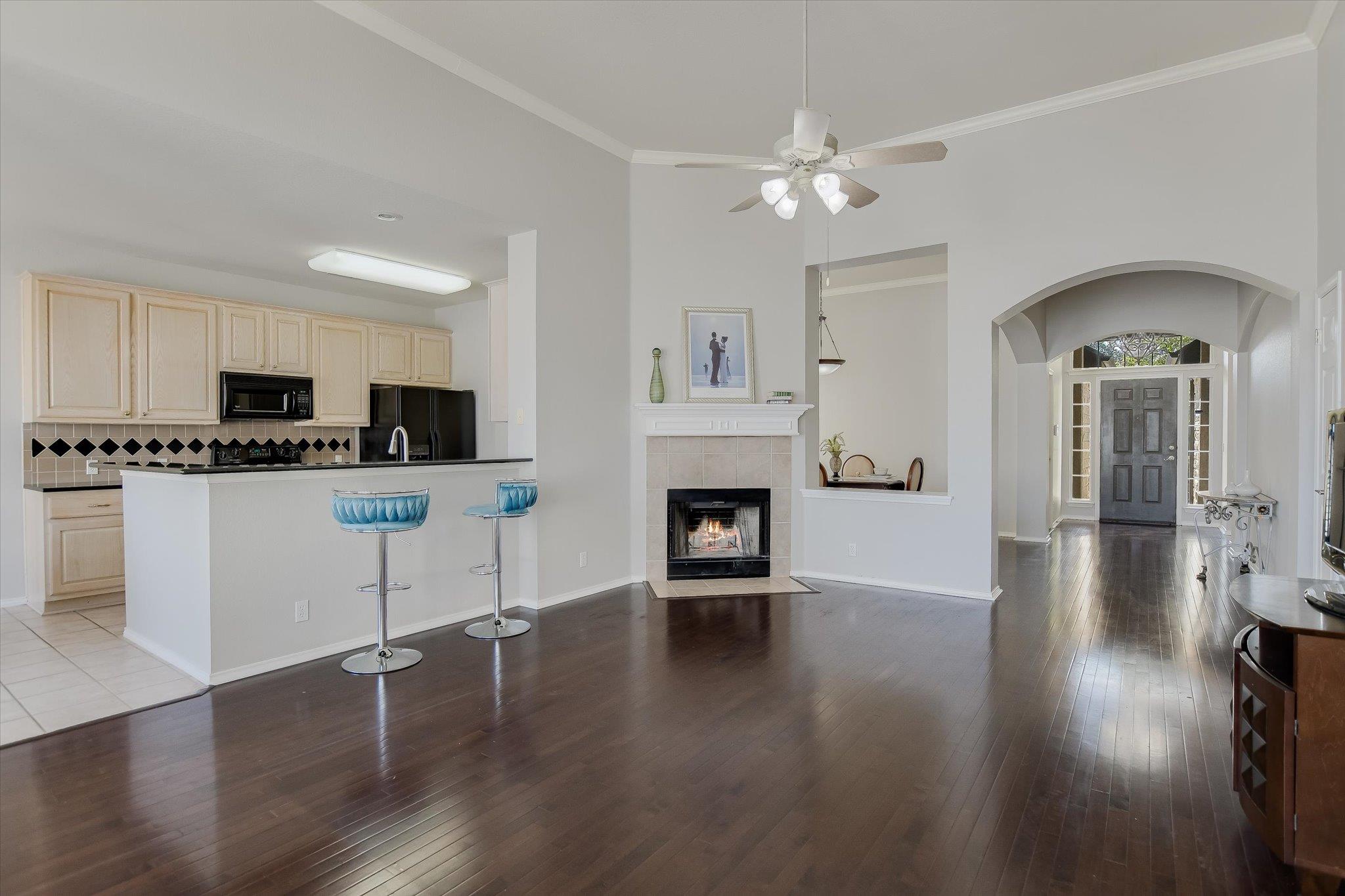 11524 Emerald Falls Dr, Austin, TX 78738