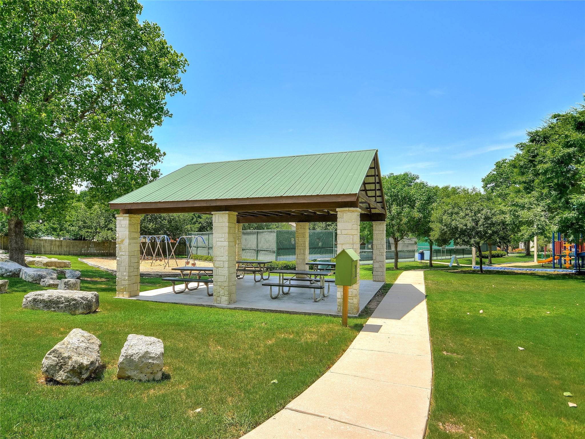 11524 Emerald Falls Dr, Austin, TX 78738