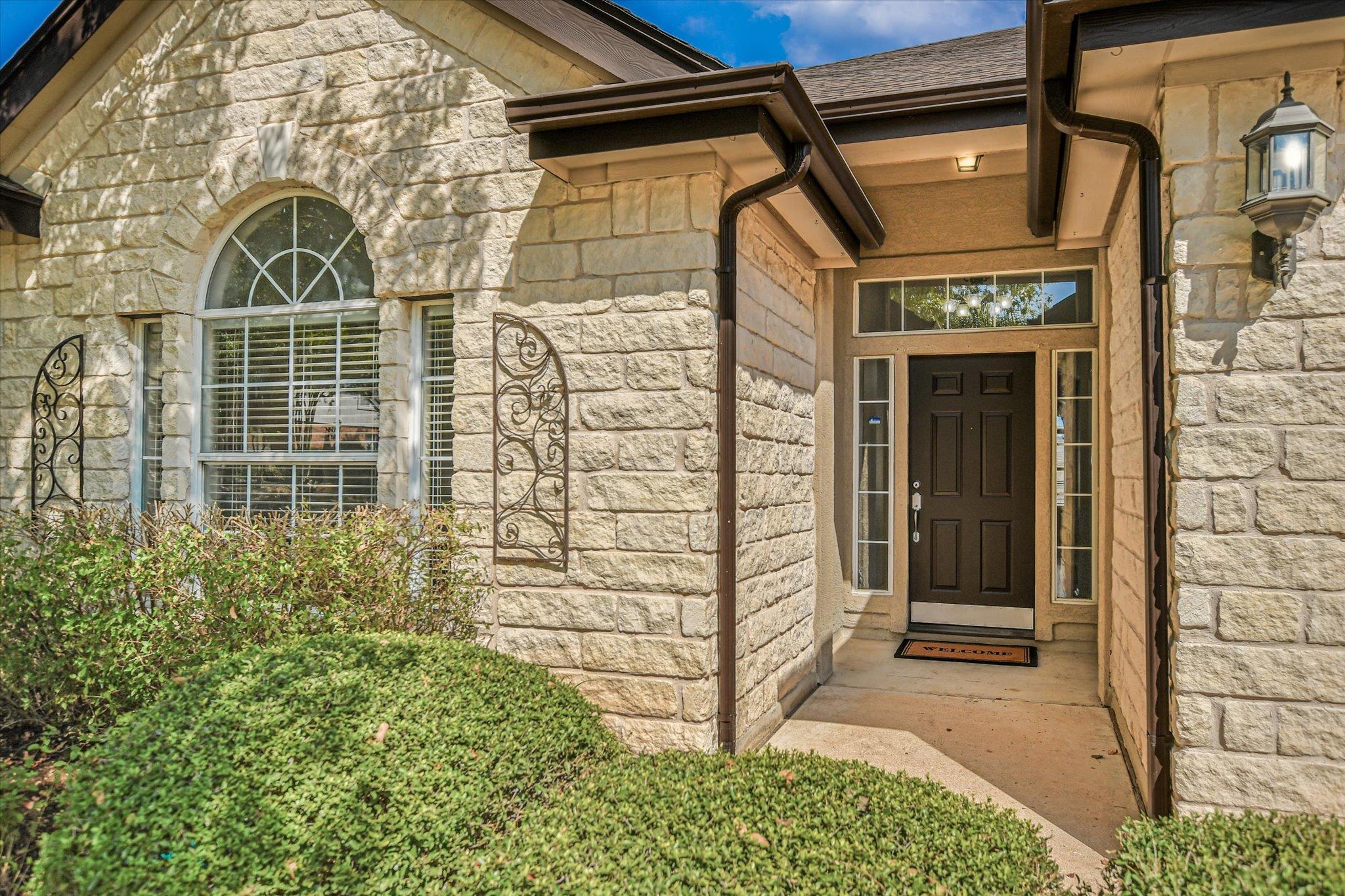 11524 Emerald Falls Dr, Austin, TX 78738