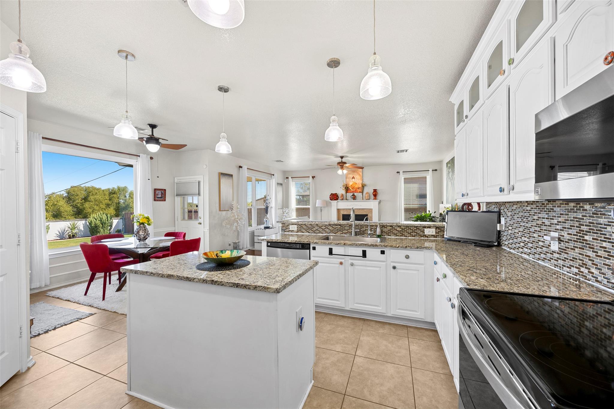 1911 Schorn Dr, Killeen, TX 76542