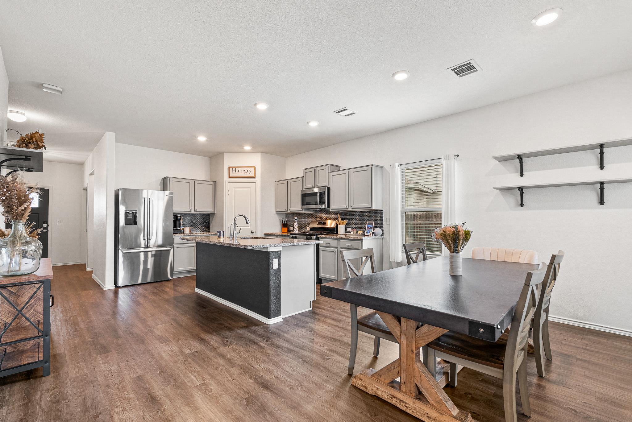 136 Copper Ln, Kyle, TX 78640