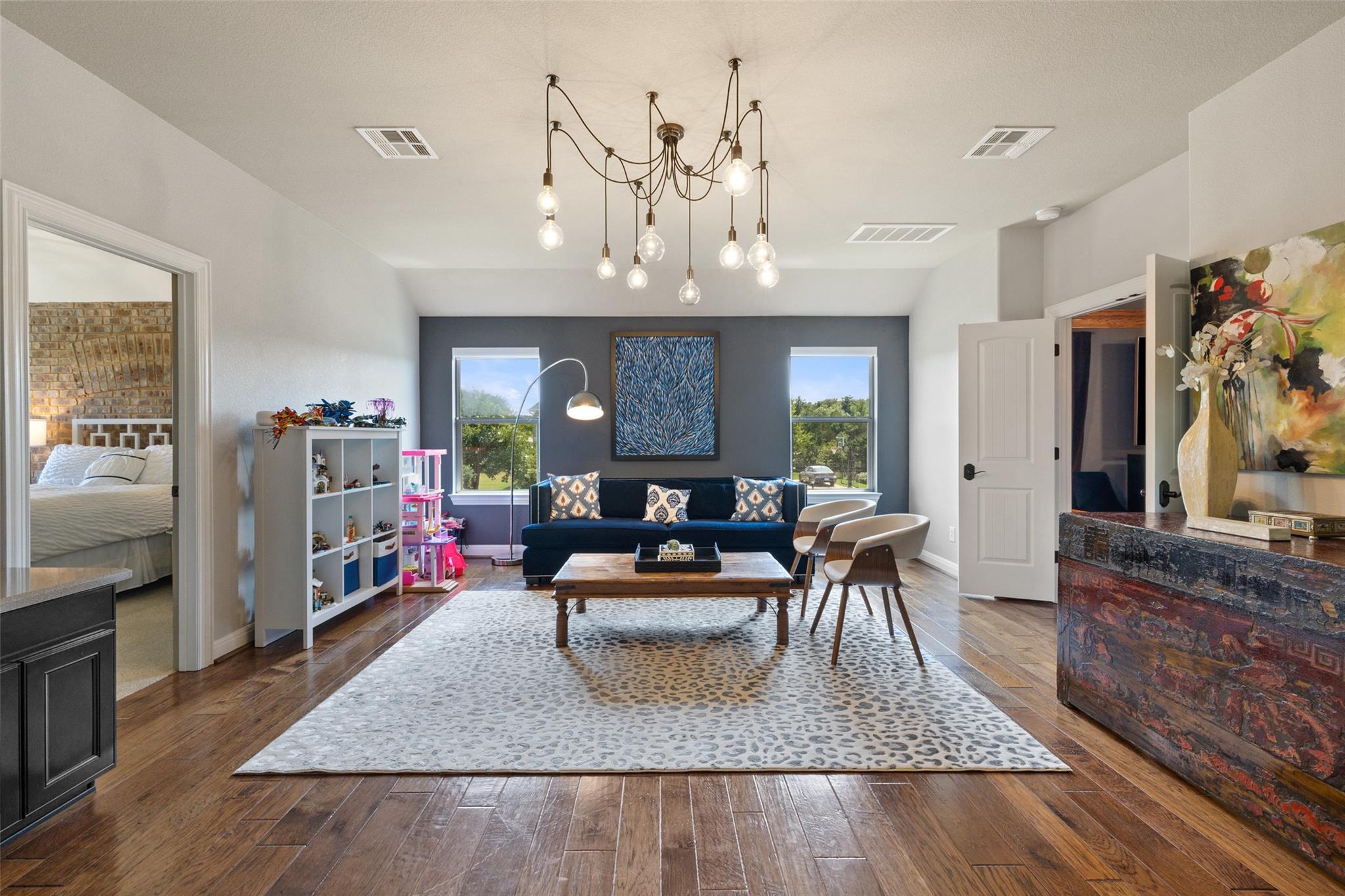 201 Aria Dr, Lakeway, TX 78738