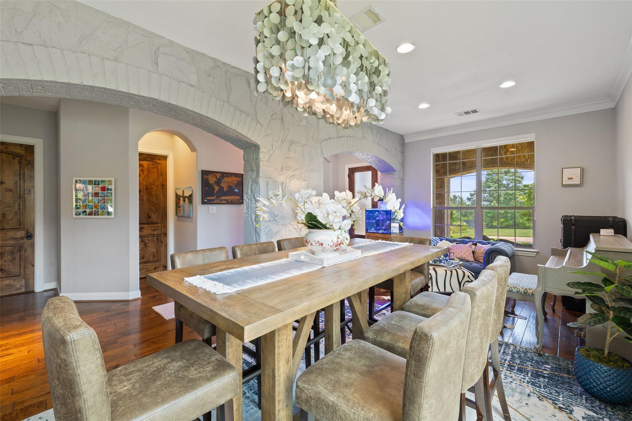 201 Aria Dr, Lakeway, TX 78738