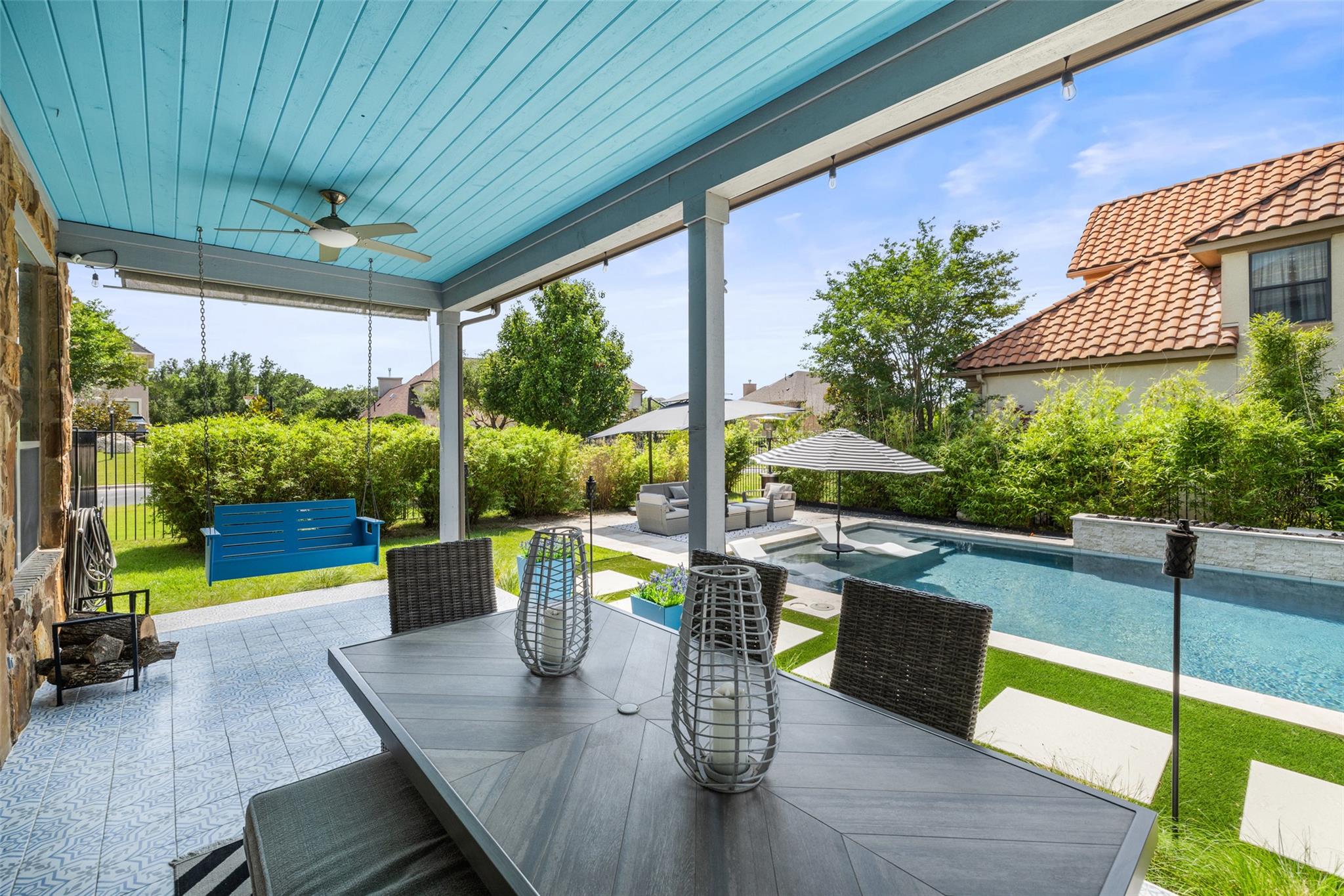 201 Aria Dr, Lakeway, TX 78738