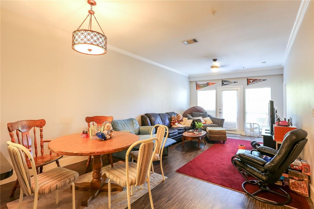 910 W 25th St # 205, Austin, TX 78705