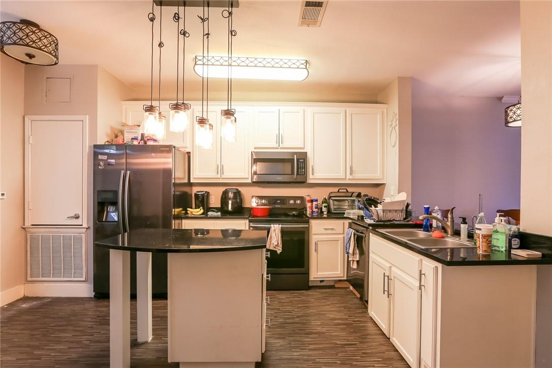 910 W 25th St # 205, Austin, TX 78705