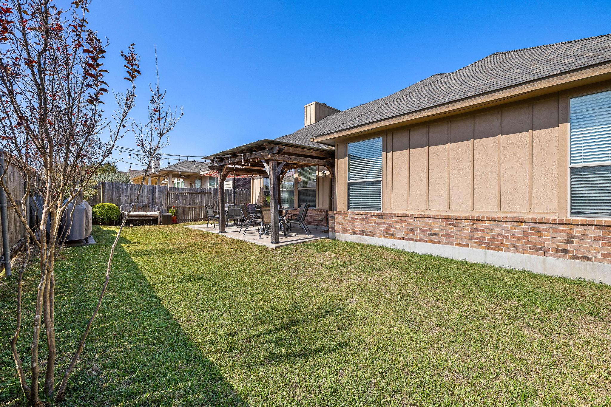 2494 Santa Barbara Loop, Round Rock, TX 78665
