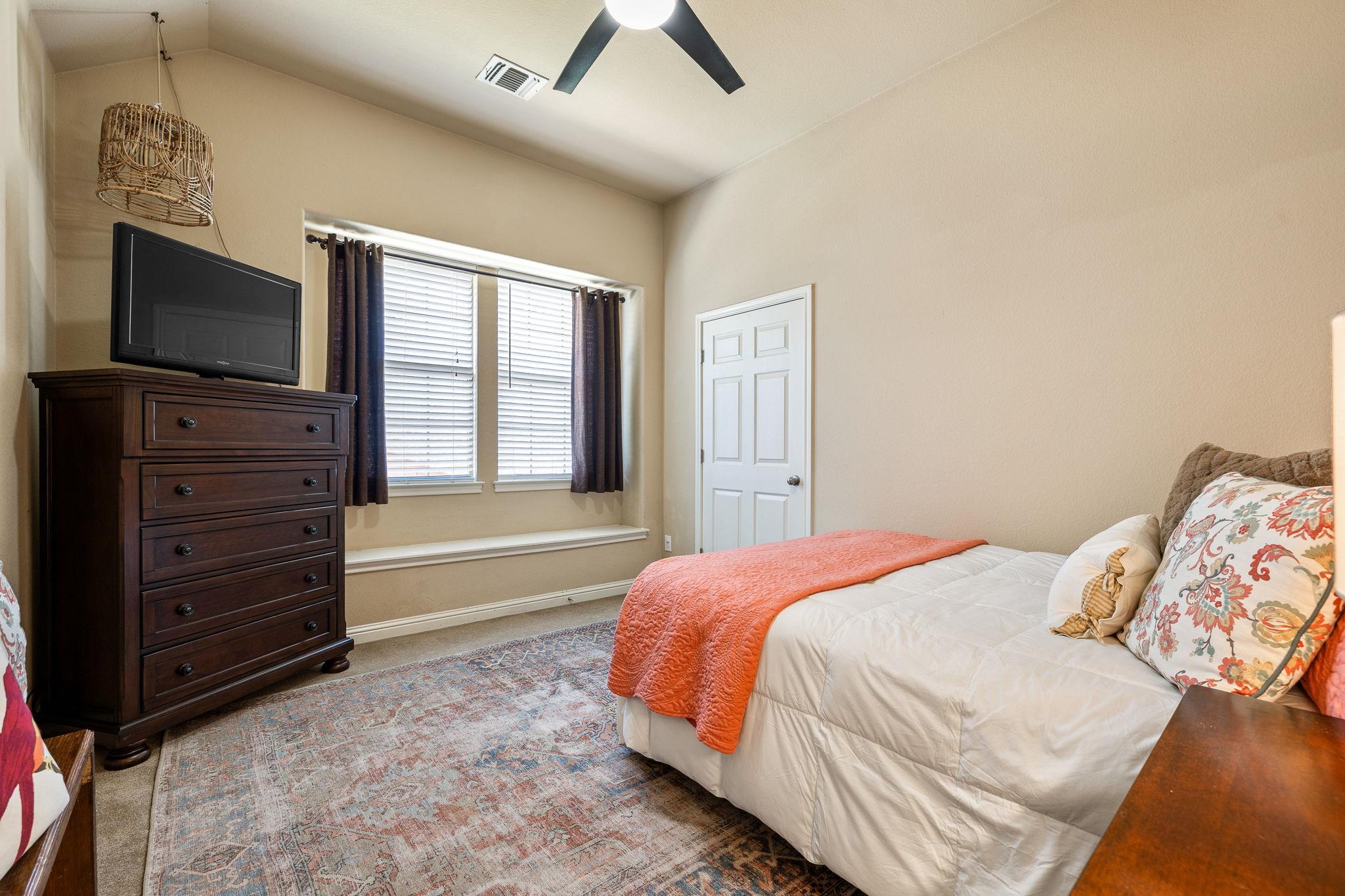 2494 Santa Barbara Loop, Round Rock, TX 78665