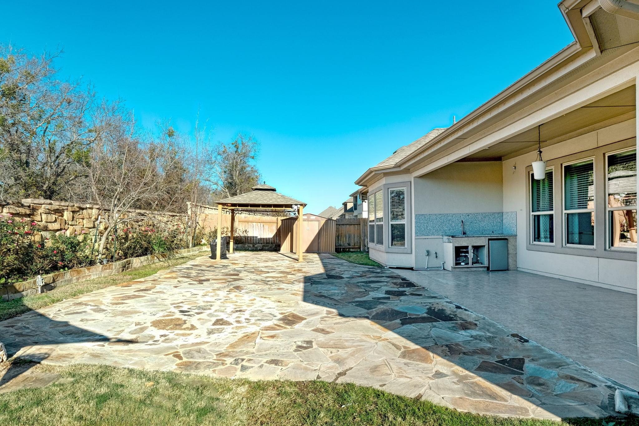 5000 Savio Dr, Round Rock, TX 78665