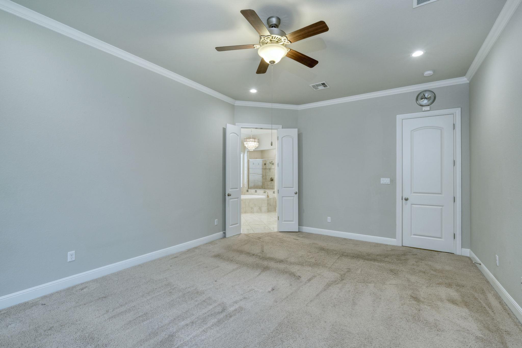 5000 Savio Dr, Round Rock, TX 78665