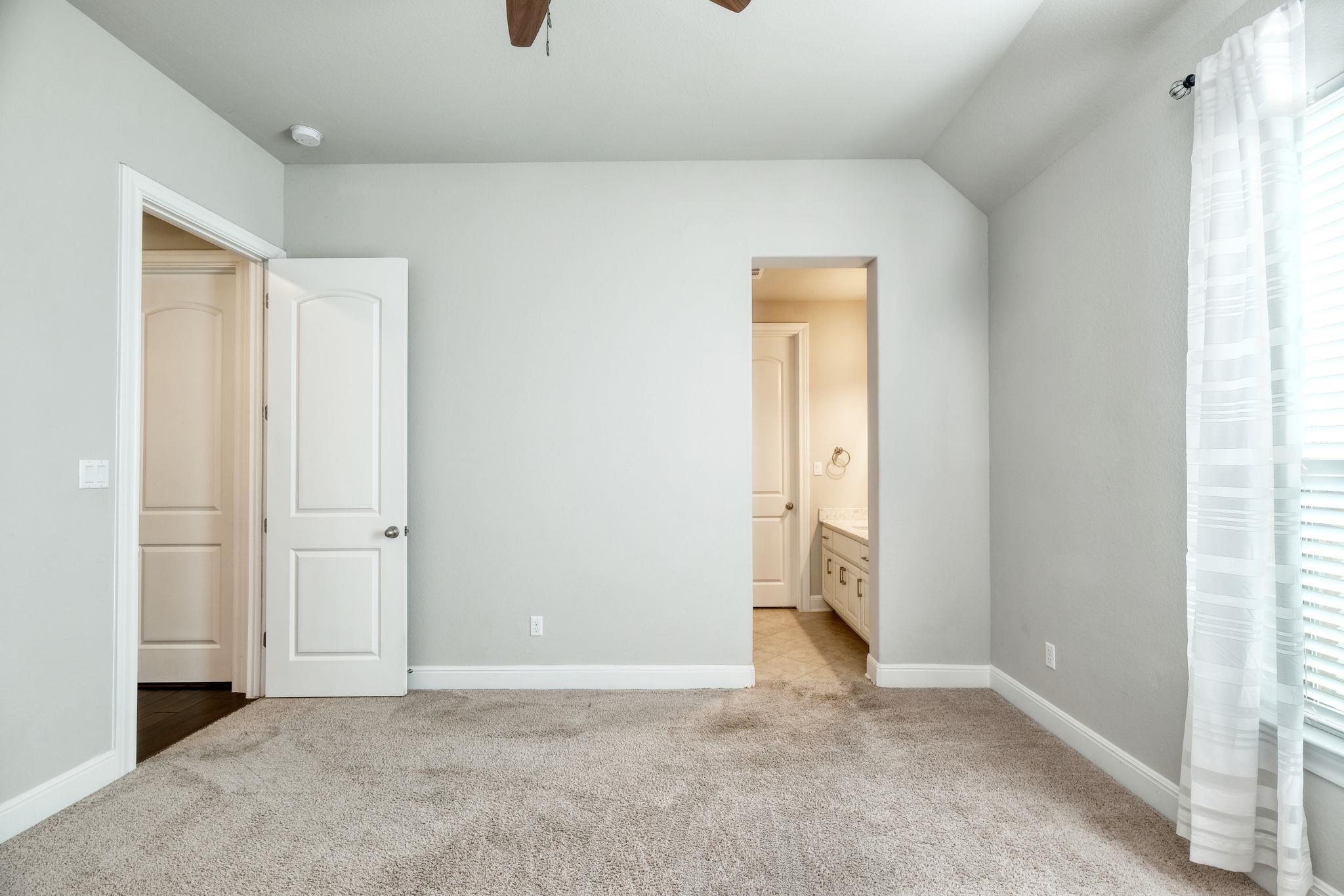 5000 Savio Dr, Round Rock, TX 78665