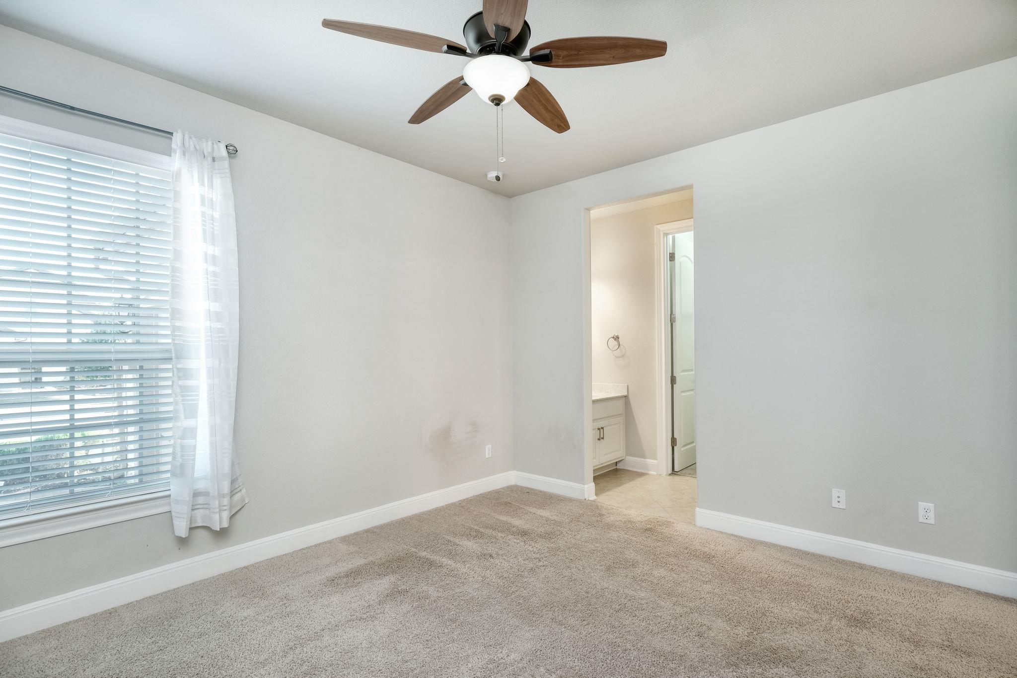 5000 Savio Dr, Round Rock, TX 78665