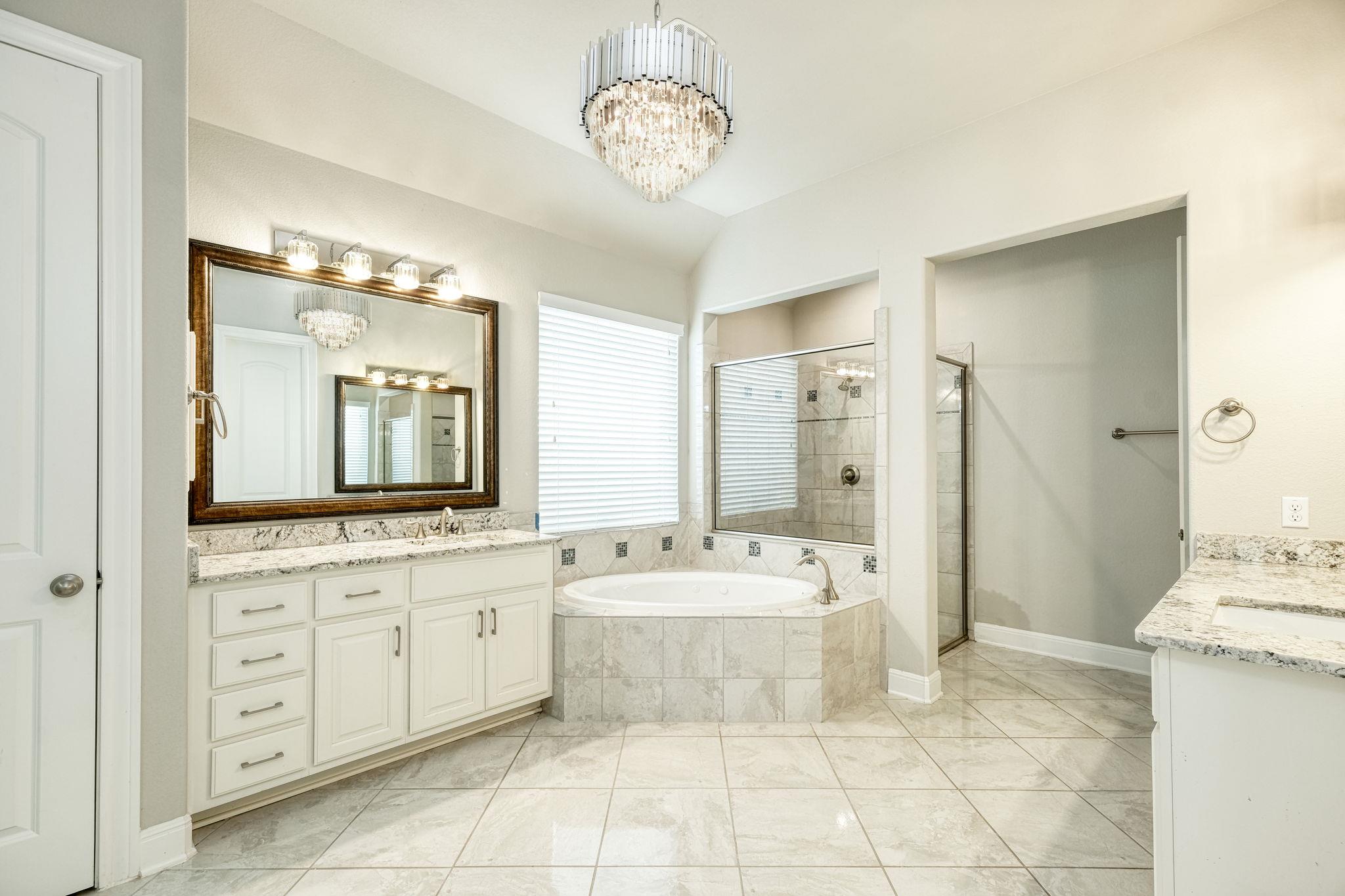 5000 Savio Dr, Round Rock, TX 78665