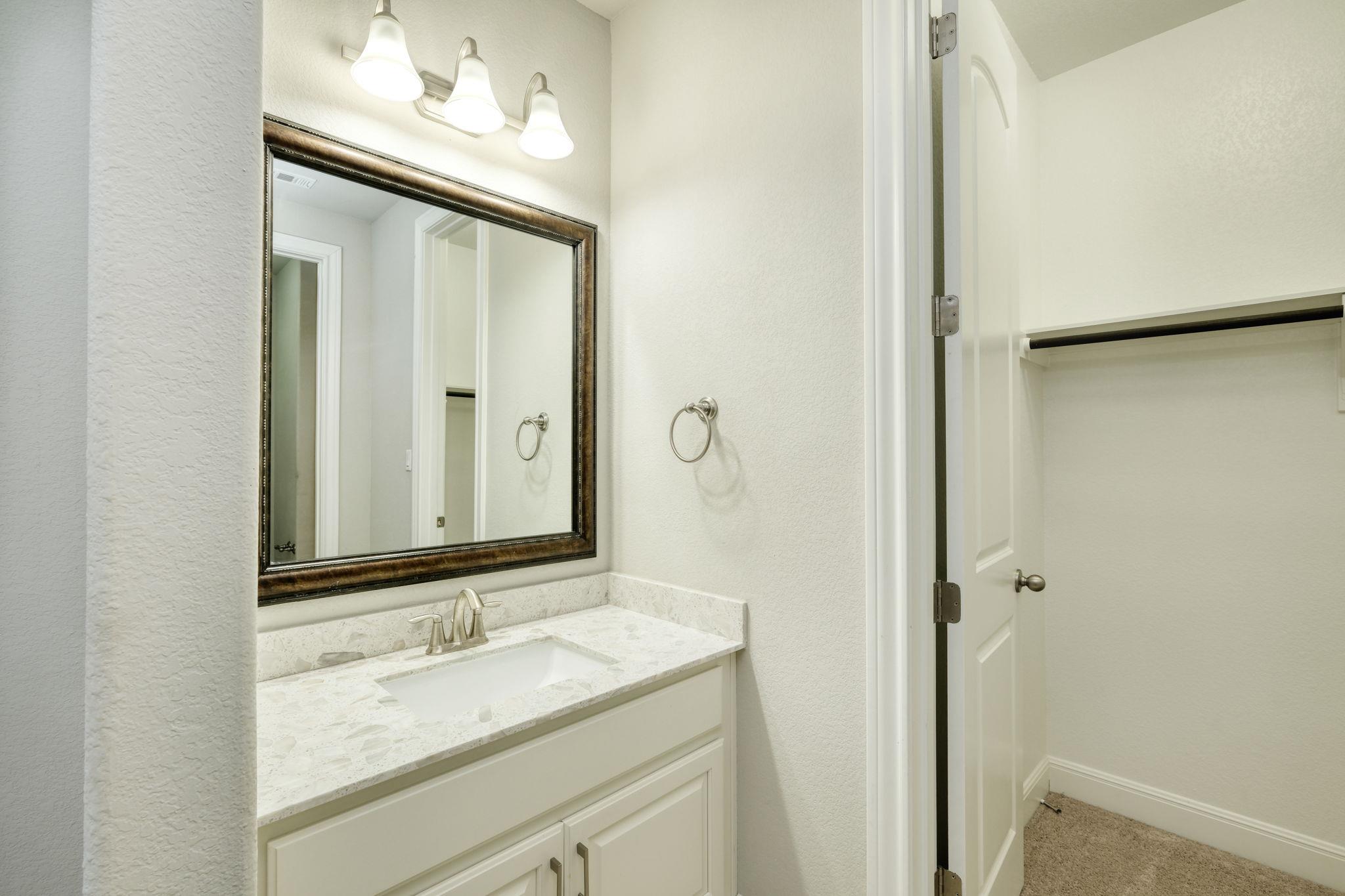 5000 Savio Dr, Round Rock, TX 78665