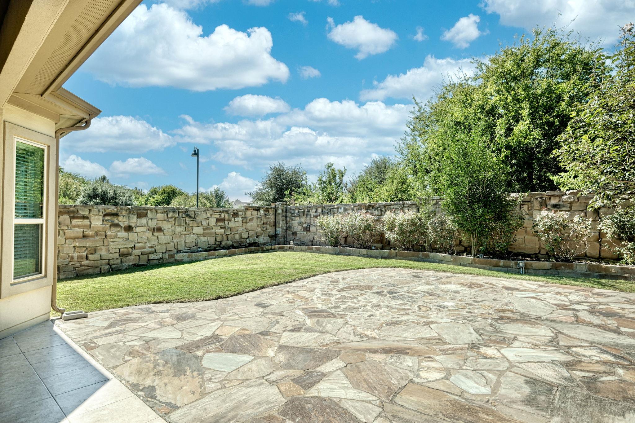 5000 Savio Dr, Round Rock, TX 78665