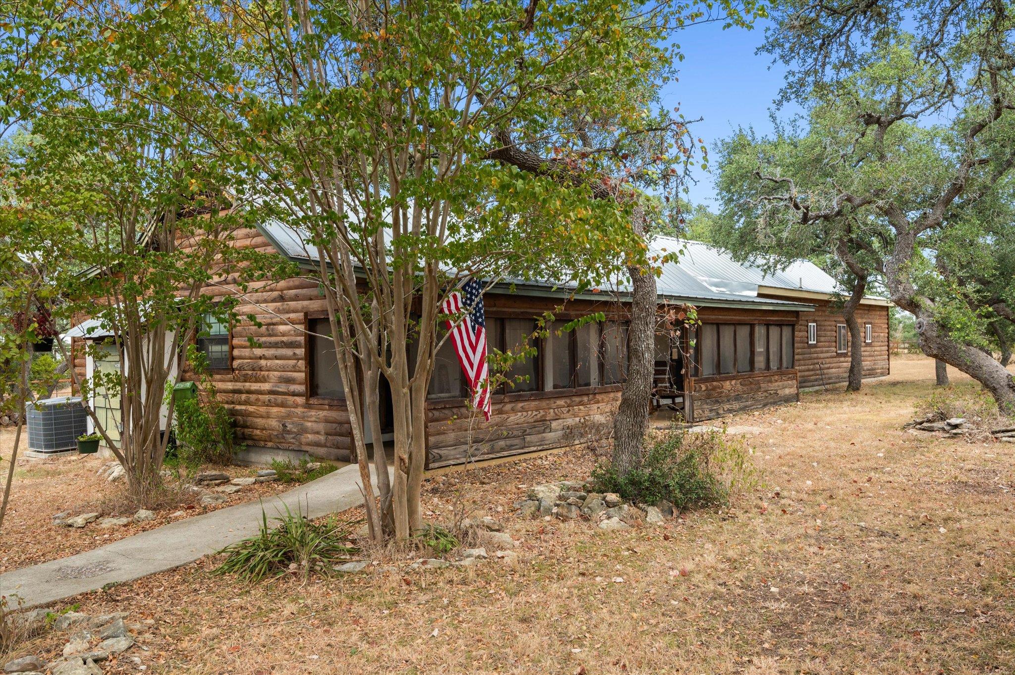 215 Go Away Rd, Blanco, TX 78606