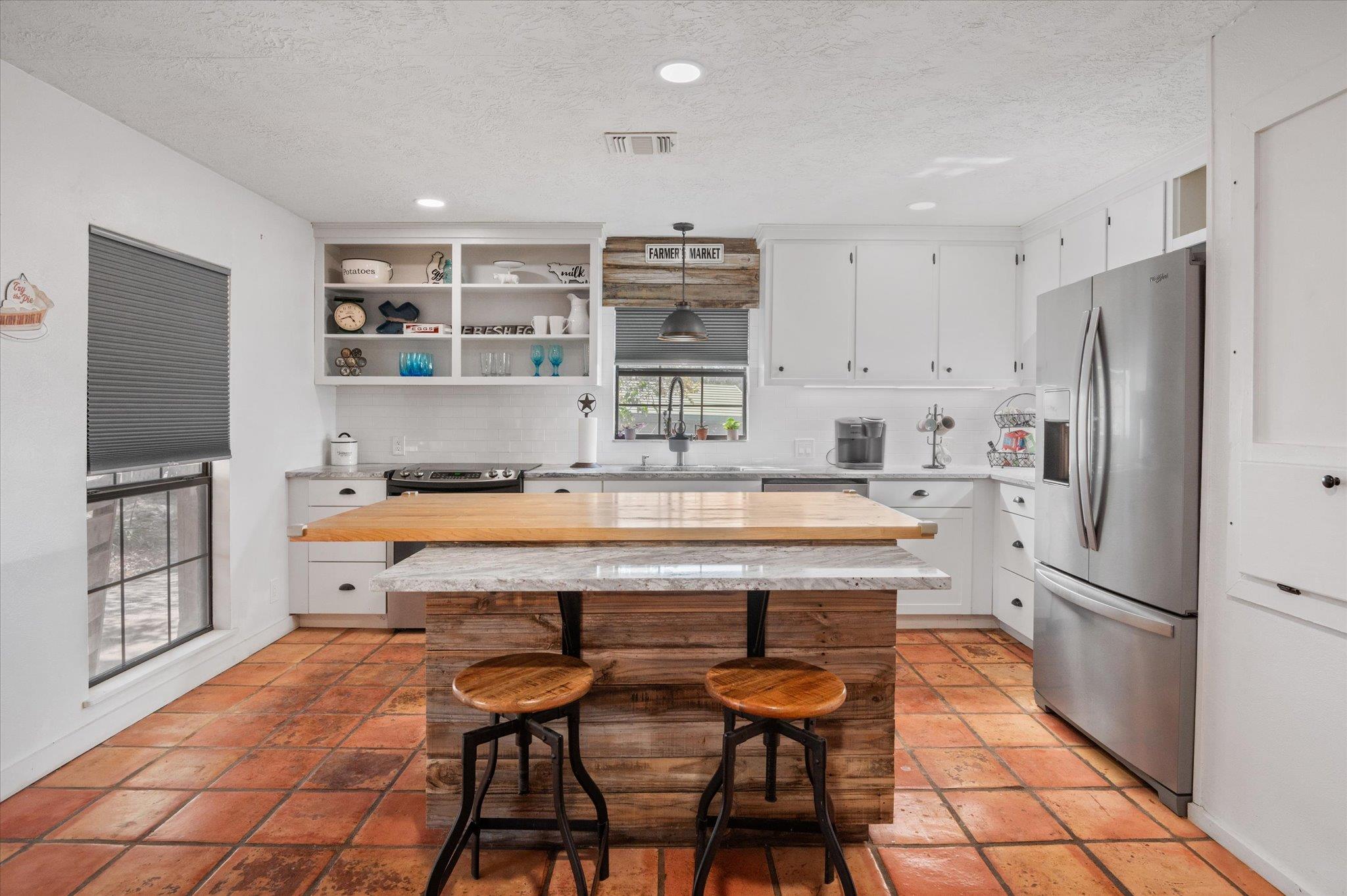 215 Go Away Rd, Blanco, TX 78606