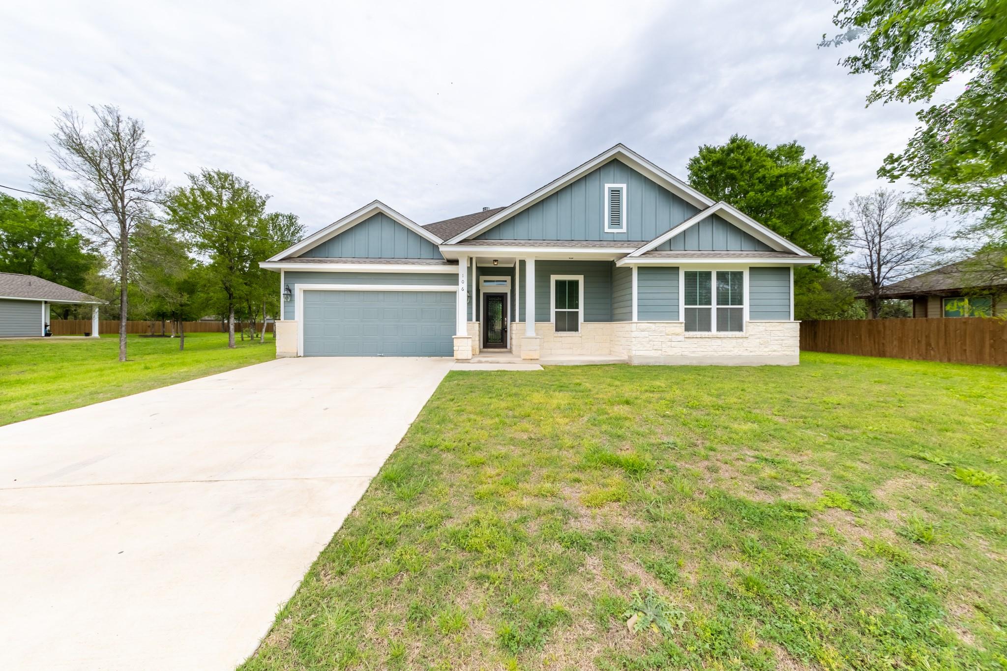 106 Koele Ct, Bastrop, TX 78602