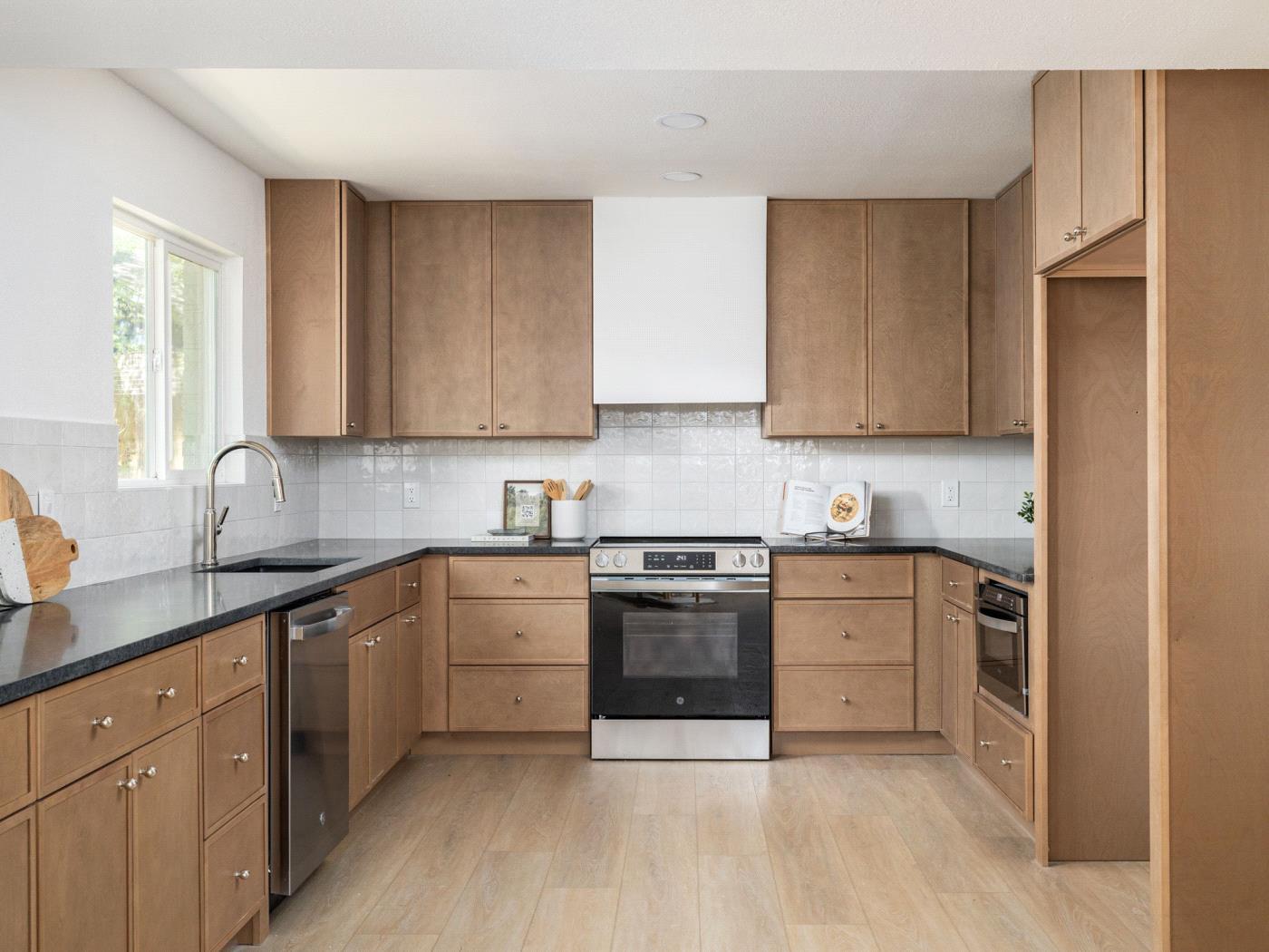 2503 Castledale Dr, Austin, TX 78748