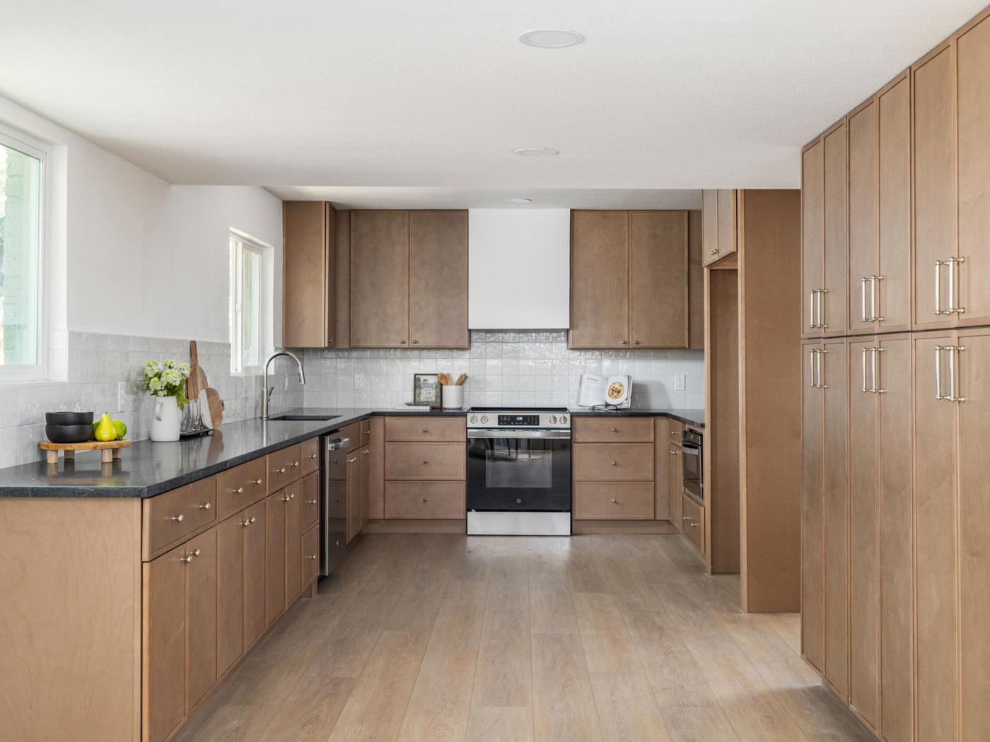 2503 Castledale Dr, Austin, TX 78748