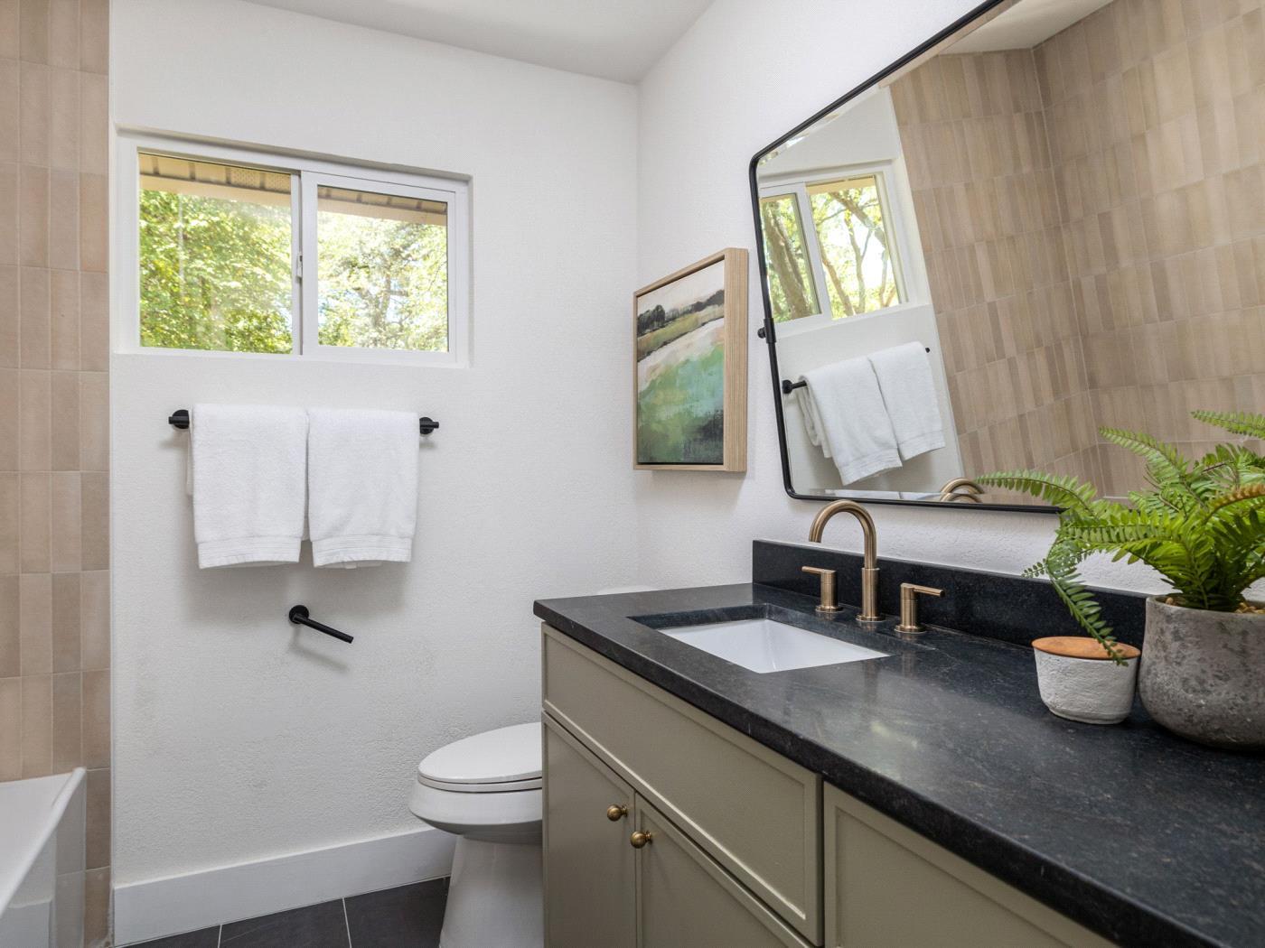 2503 Castledale Dr, Austin, TX 78748