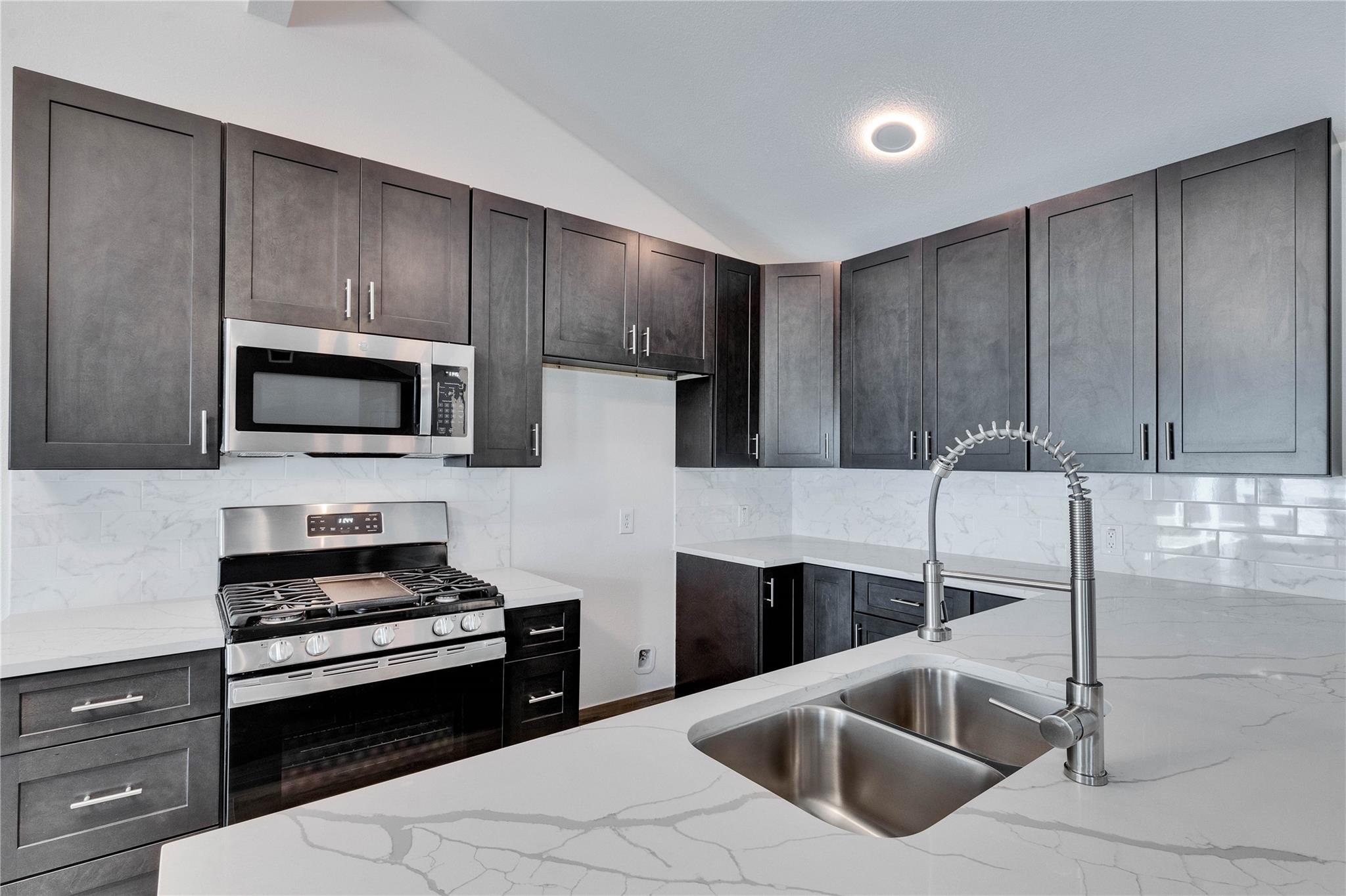 8216 View Ridge Dr, Austin, TX 78724