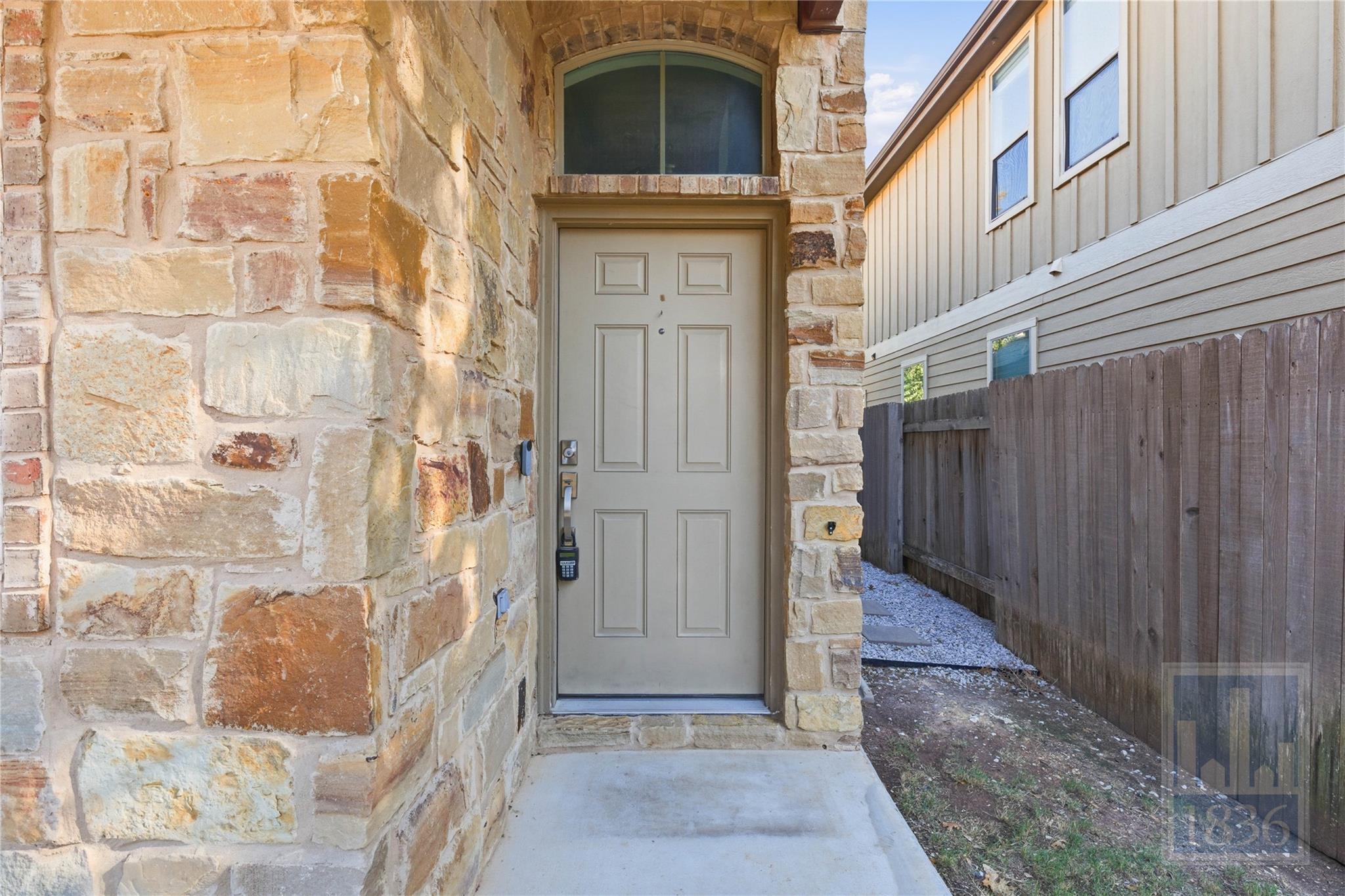 7233 Menchaca Rd # 13, Austin, TX 78745