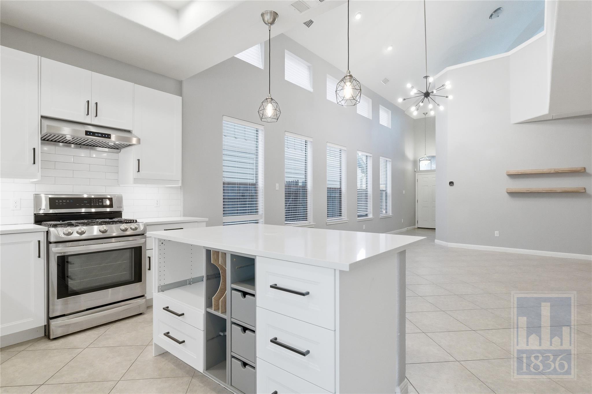 7233 Menchaca Rd # 13, Austin, TX 78745