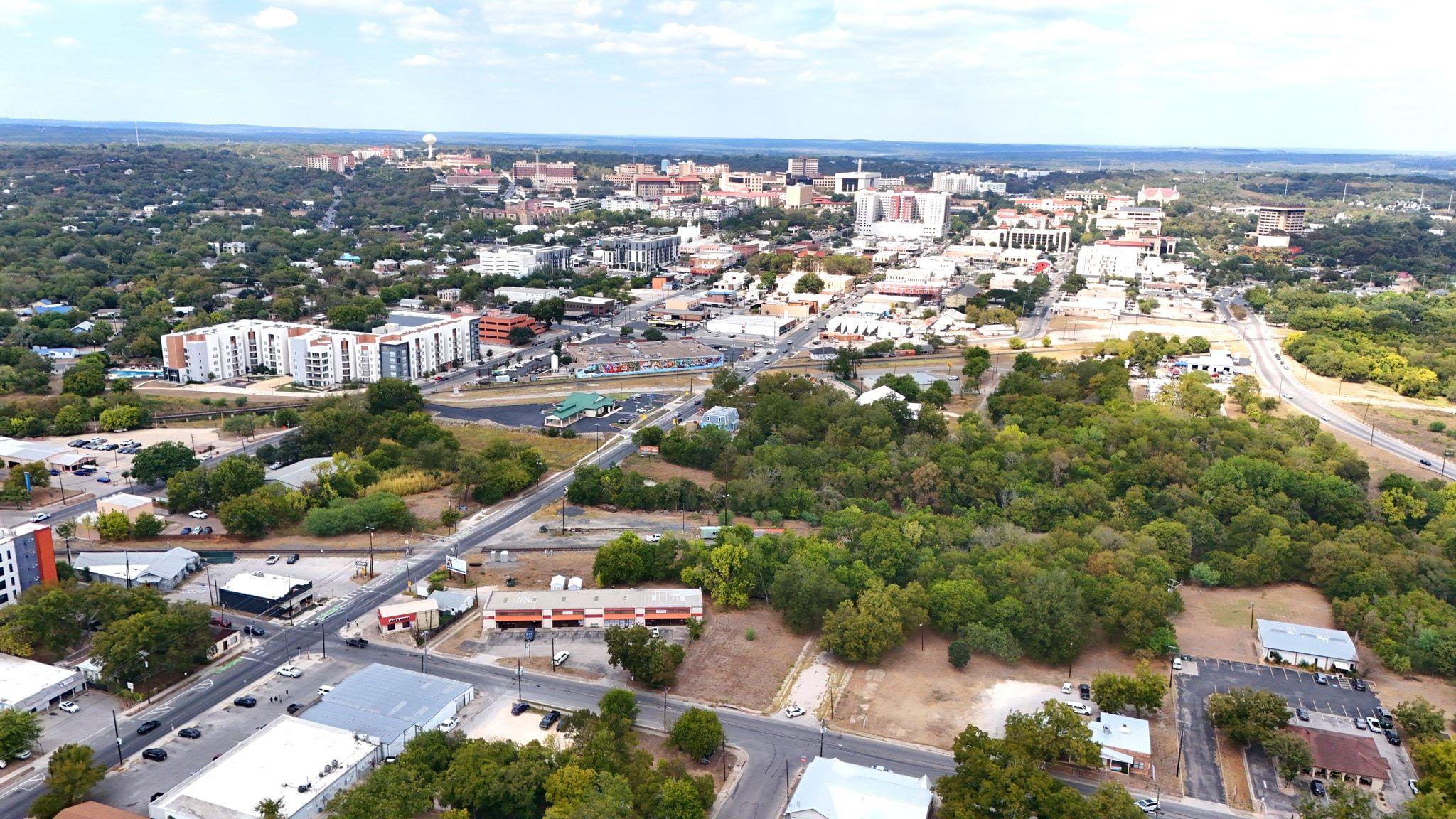 209 Cheatham St, San Marcos, TX 78666