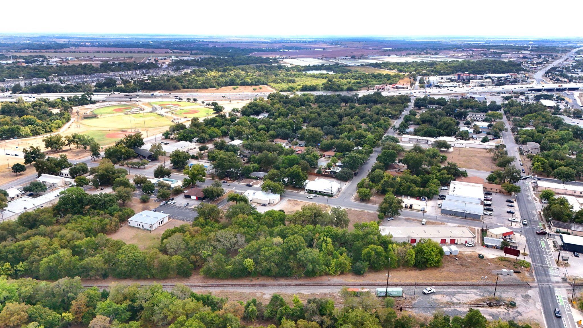 209 Cheatham St, San Marcos, TX 78666