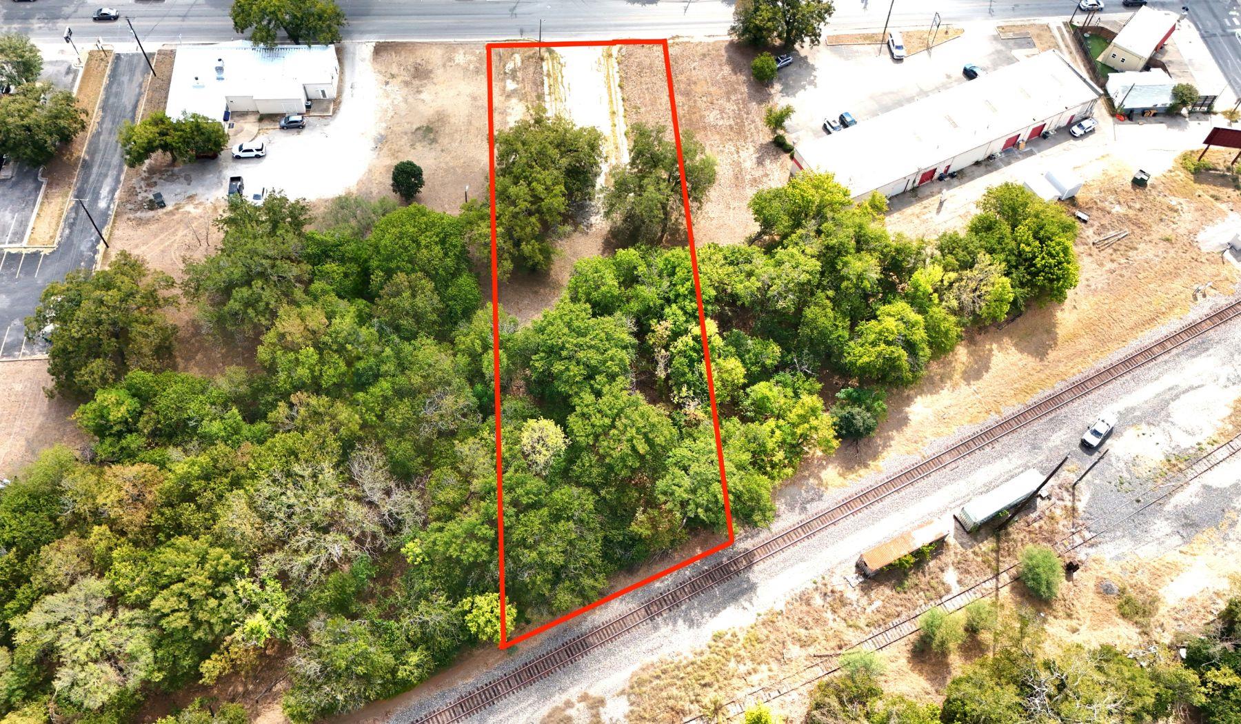 209 Cheatham St, San Marcos, TX 78666