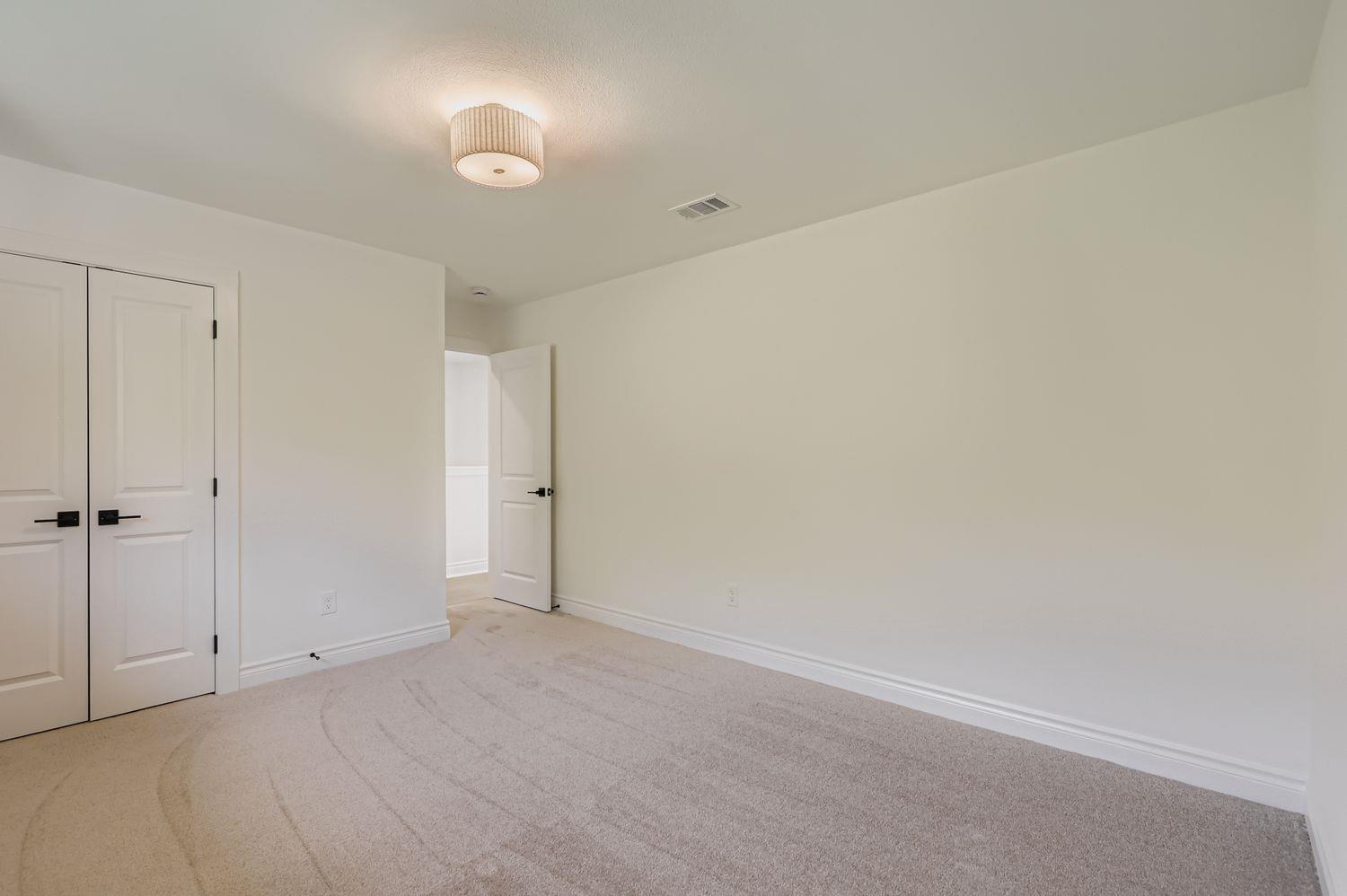 8011 Scotland Yard, Austin, TX 78759