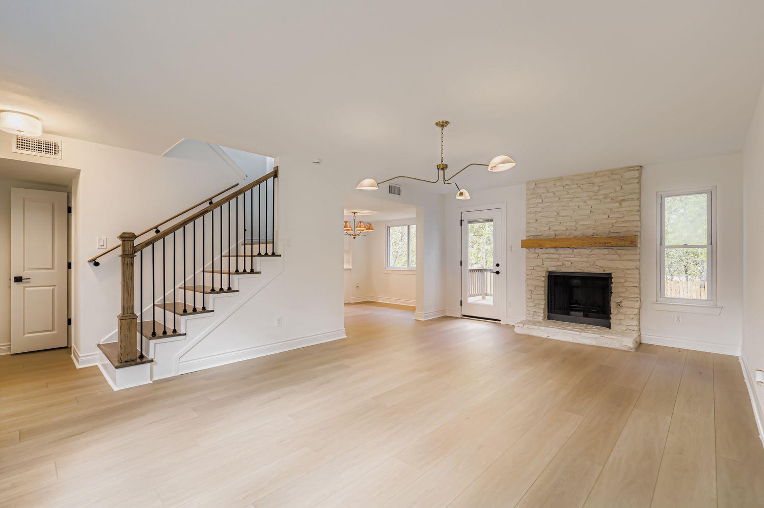 8011 Scotland Yard, Austin, TX 78759