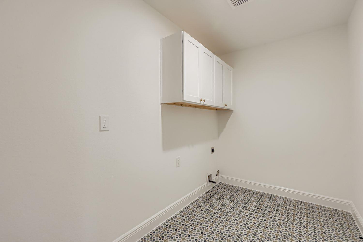 8011 Scotland Yard, Austin, TX 78759