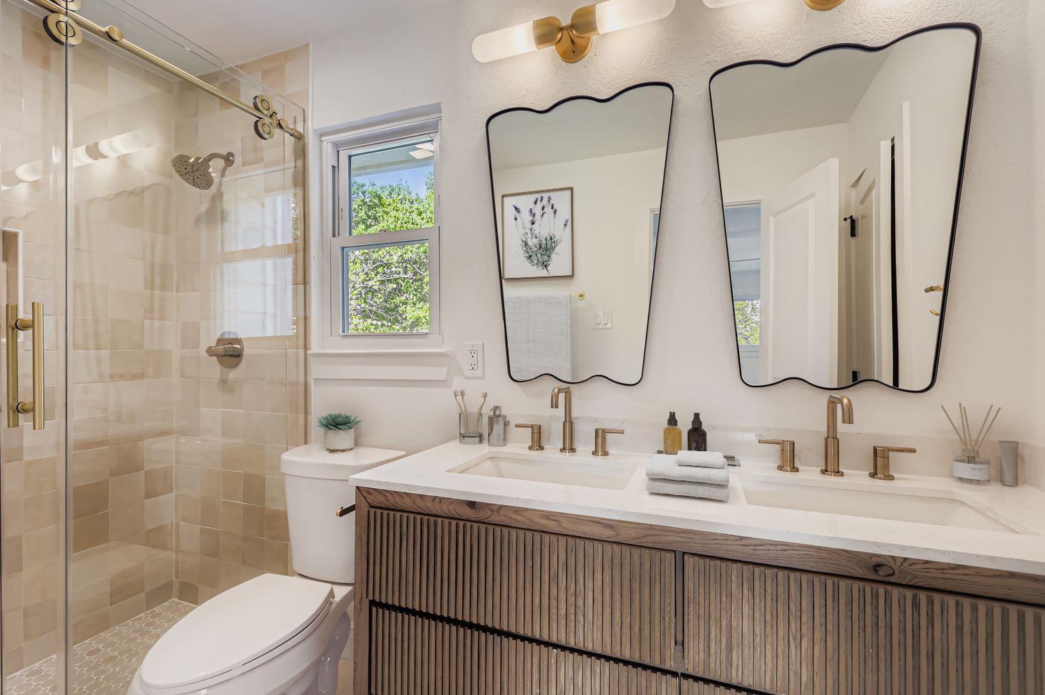 8011 Scotland Yard, Austin, TX 78759