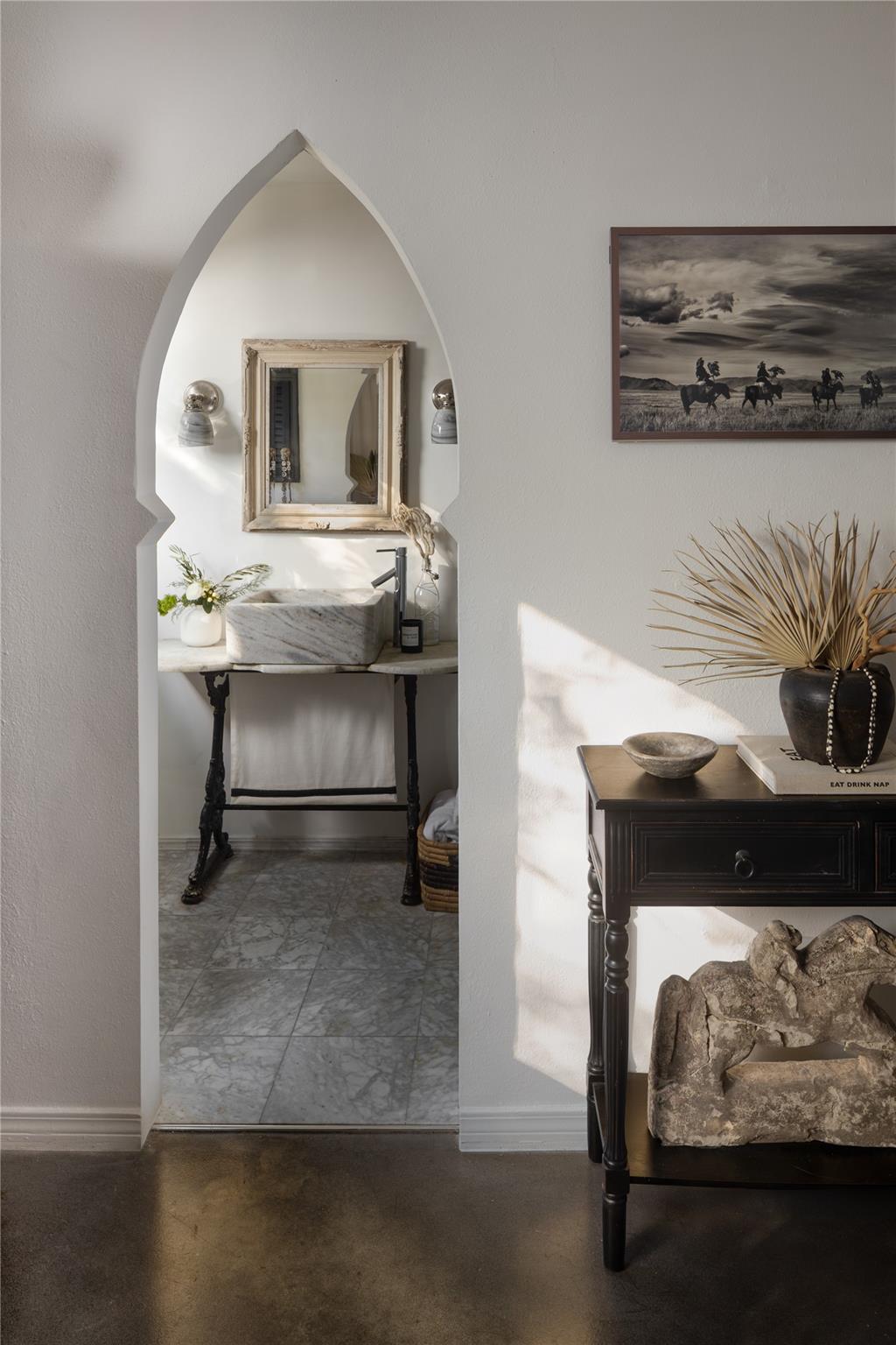 5205 Creekline Dr, Austin, TX 78745