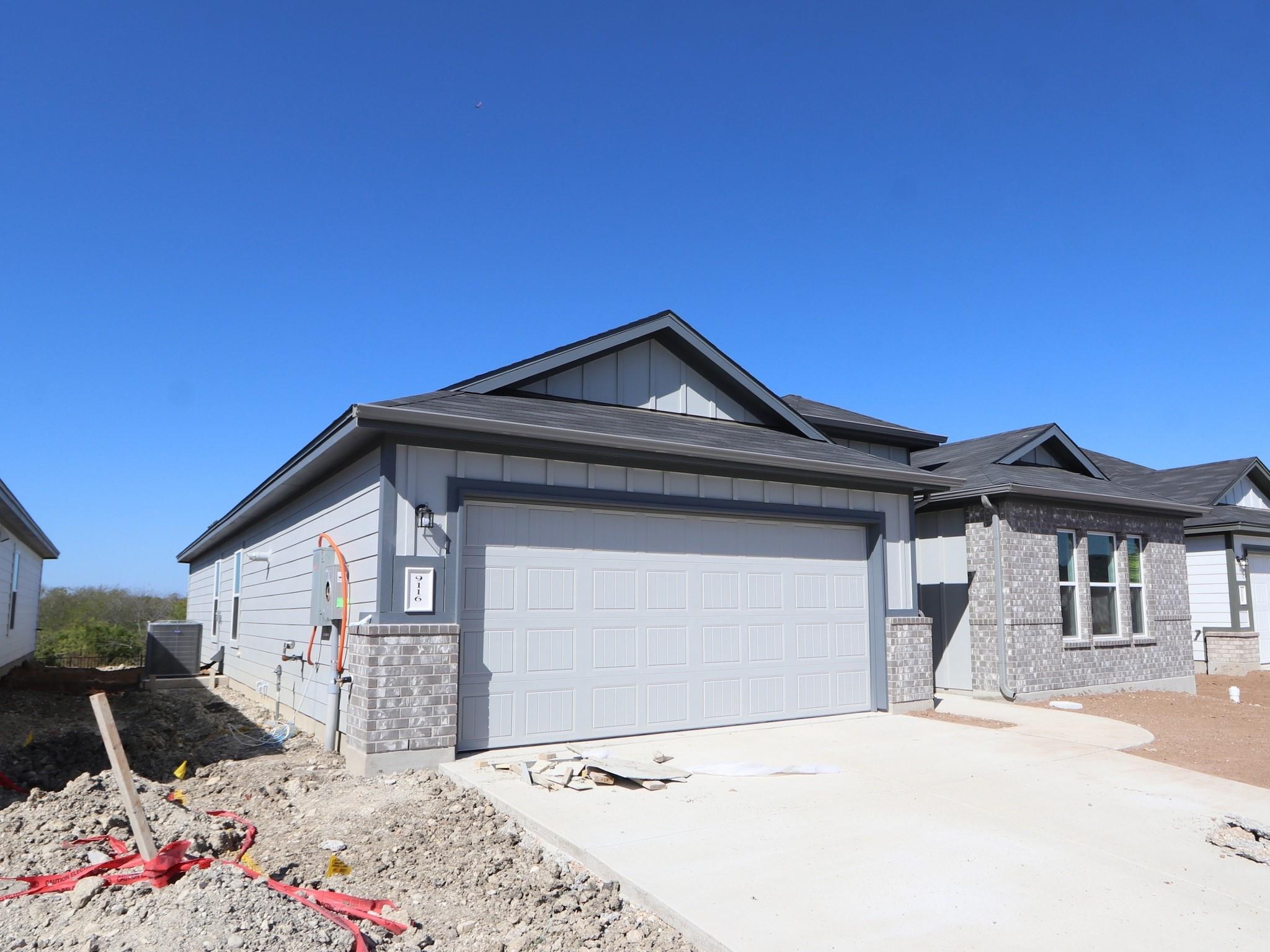 9116 Furman Dr, Austin, TX 78747