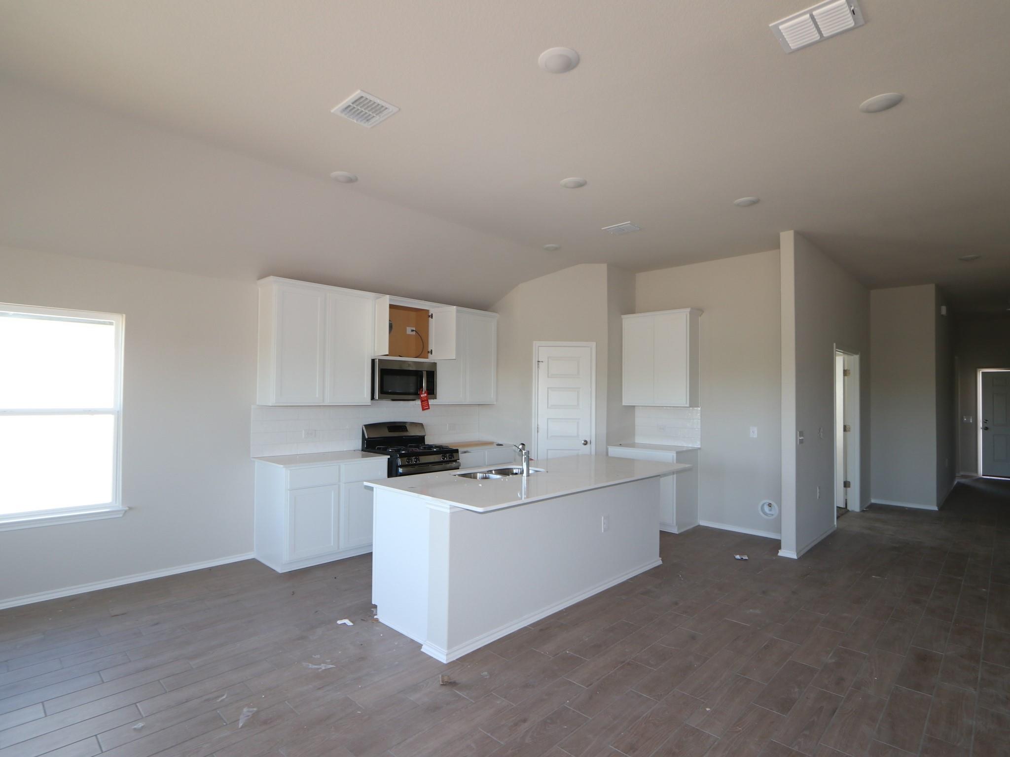 9116 Furman Dr, Austin, TX 78747