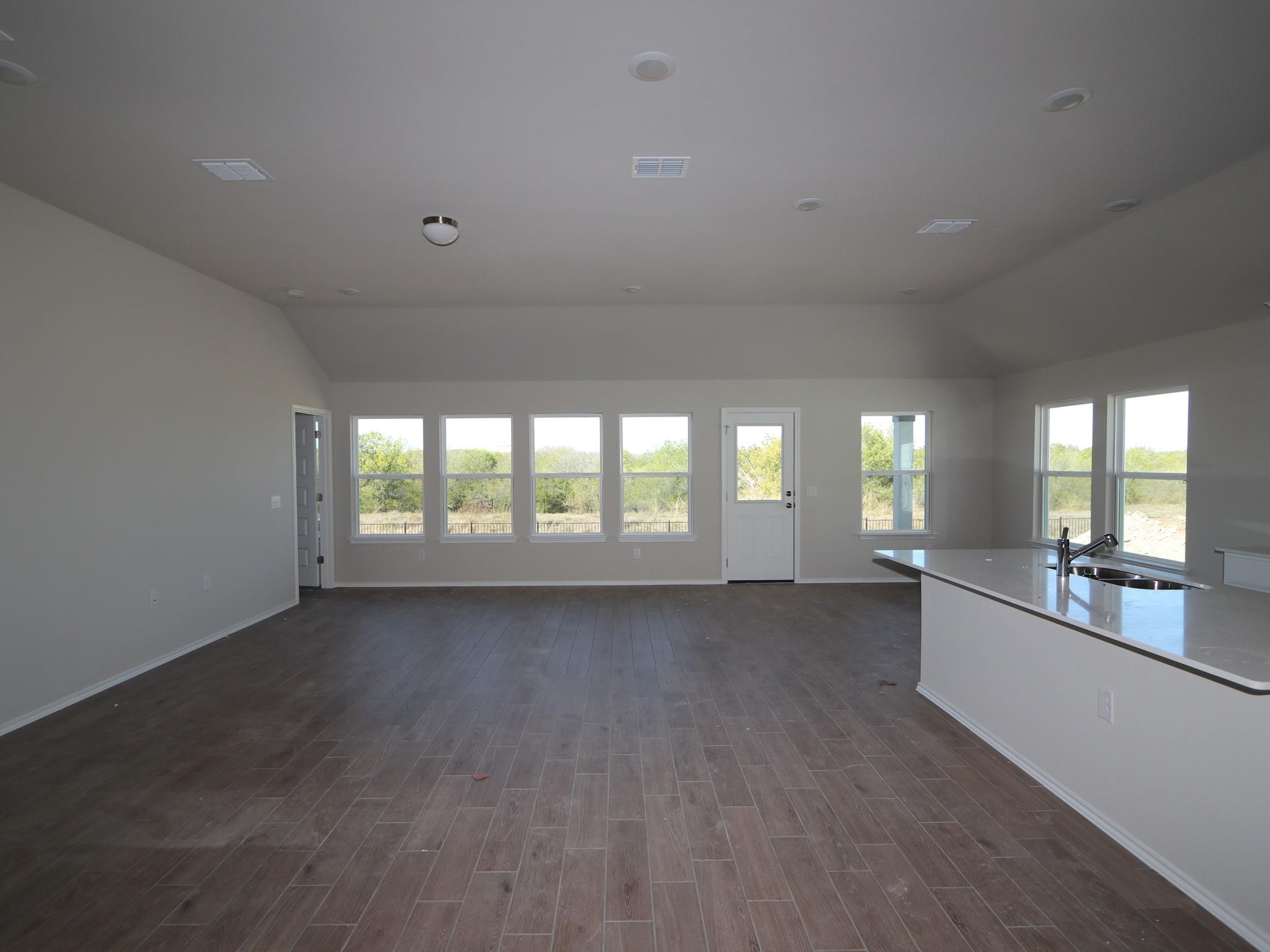 9116 Furman Dr, Austin, TX 78747