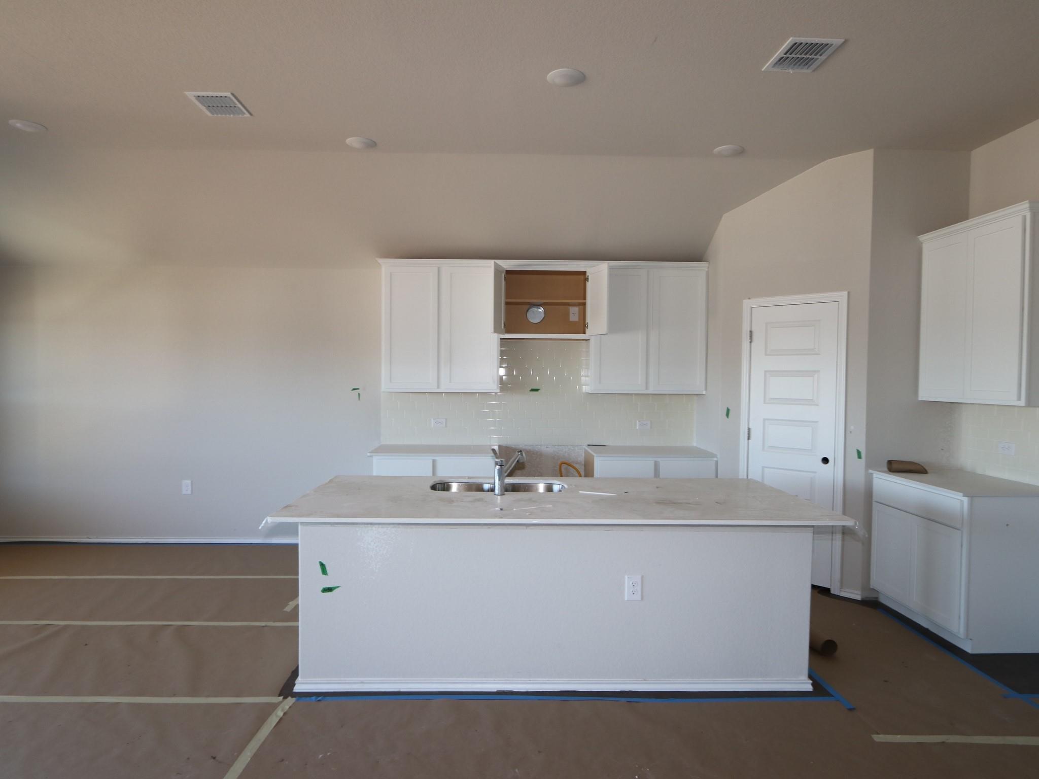 9200 Corvallis Dr, Austin, TX 78747