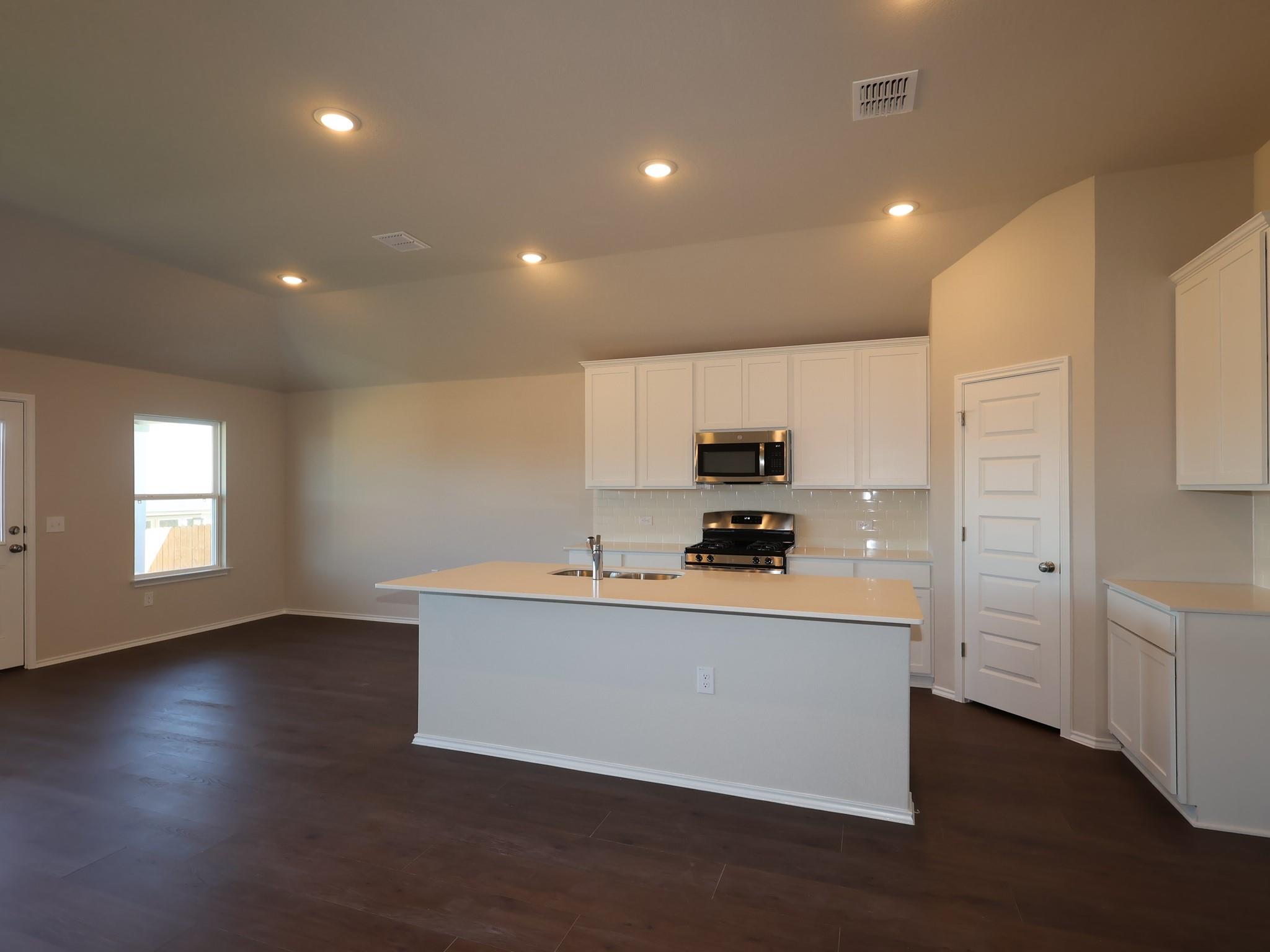 9200 Corvallis Dr, Austin, TX 78747