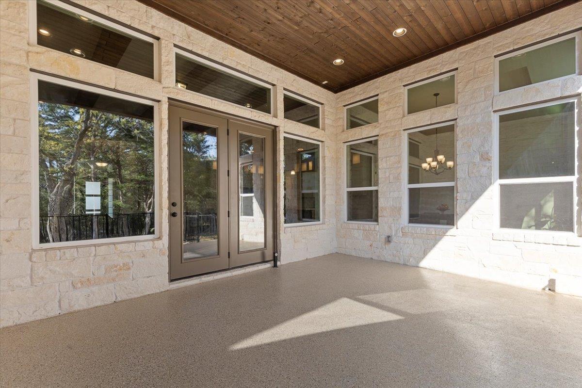 145 Gaston Dr, Bastrop, TX 78602