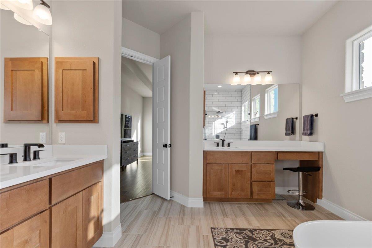 145 Gaston Dr, Bastrop, TX 78602